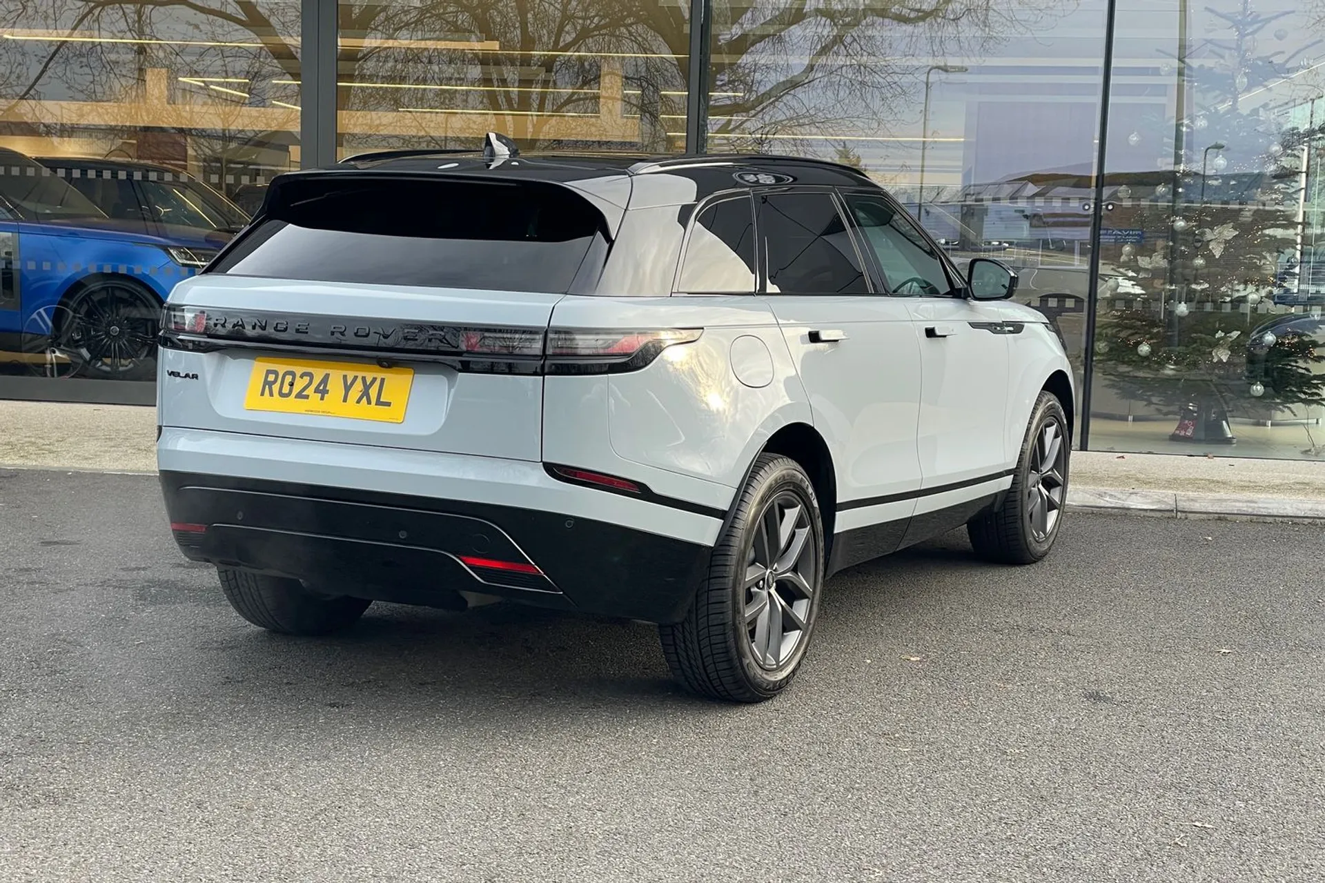 LAND ROVER RANGE ROVER VELAR thumbnail image number 7