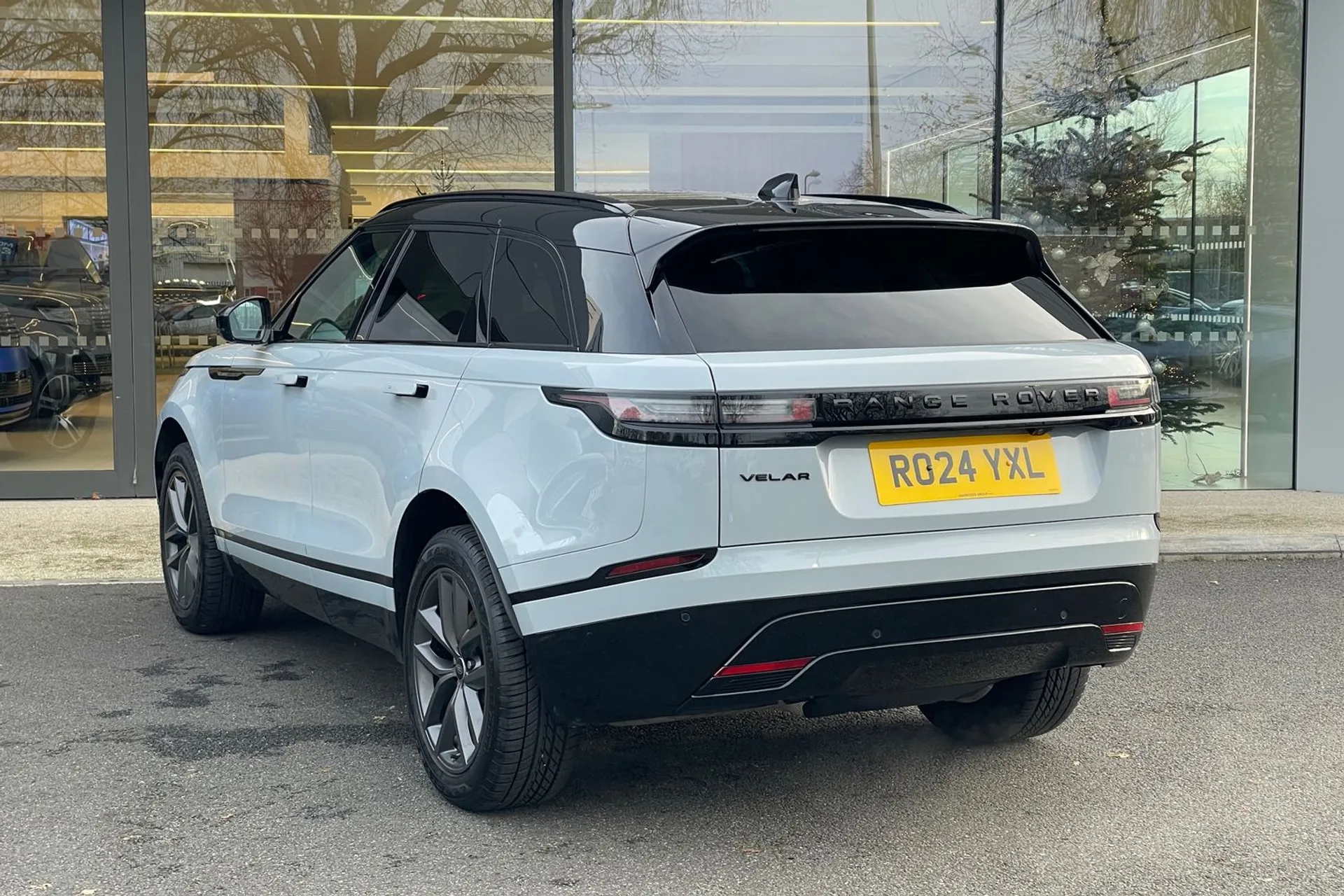 LAND ROVER RANGE ROVER VELAR thumbnail image number 63