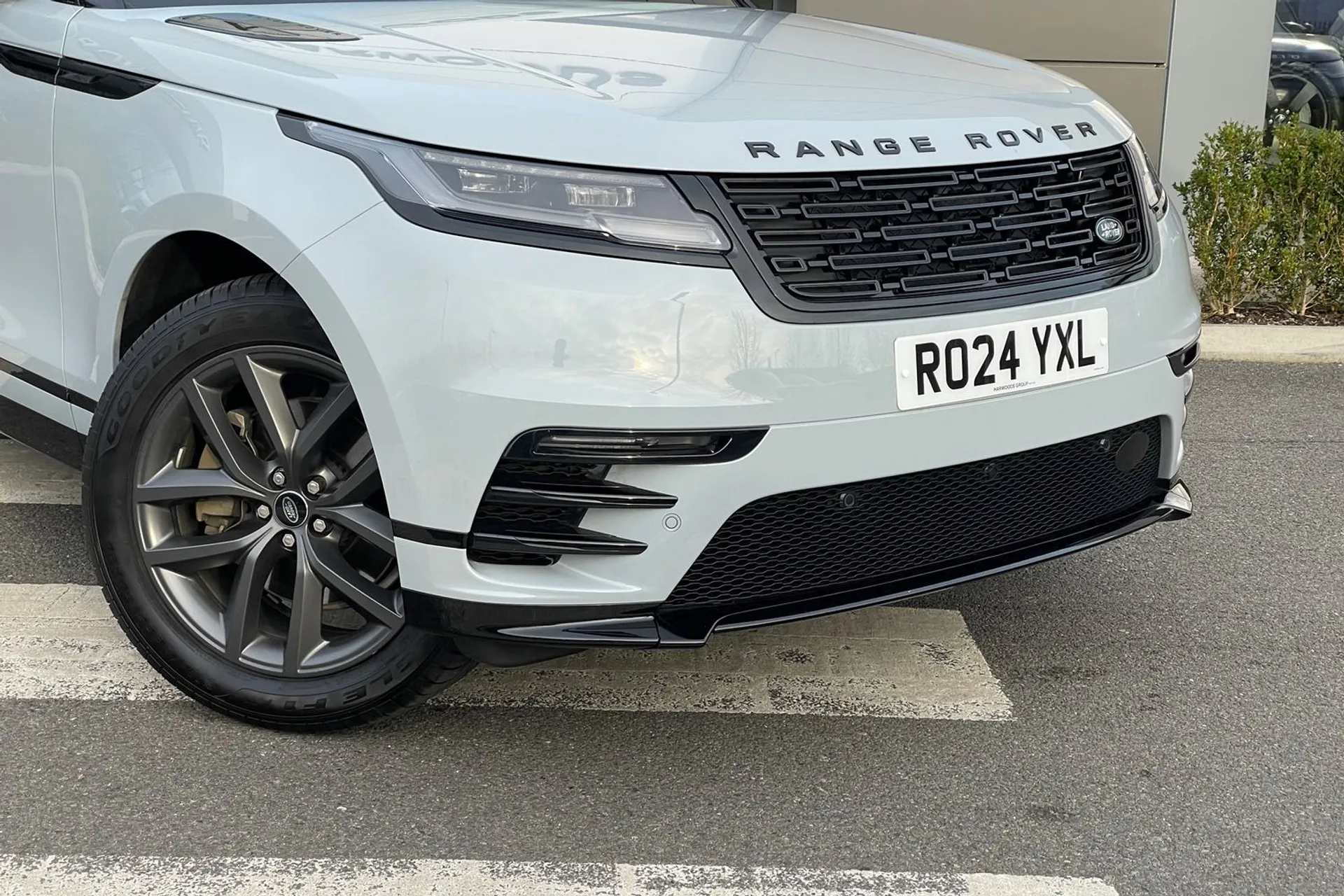 LAND ROVER RANGE ROVER VELAR thumbnail image number 30