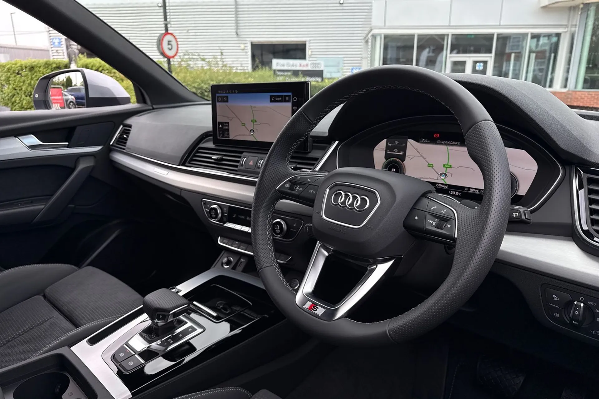 Audi Q5 thumbnail image number 27