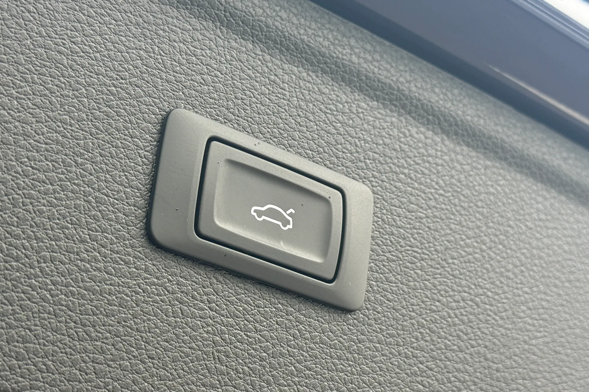 Audi Q5 thumbnail image number 43