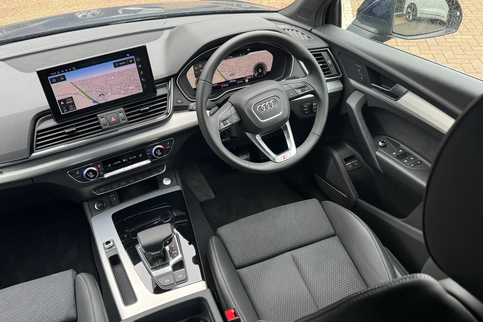 Audi Q5 thumbnail image number 33