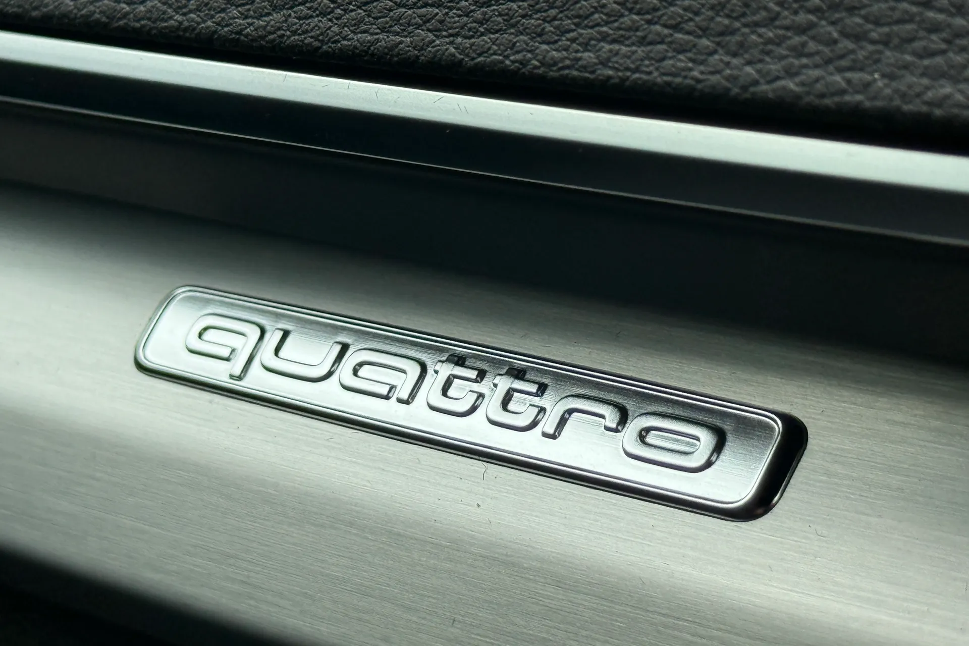 Audi Q5 thumbnail image number 18