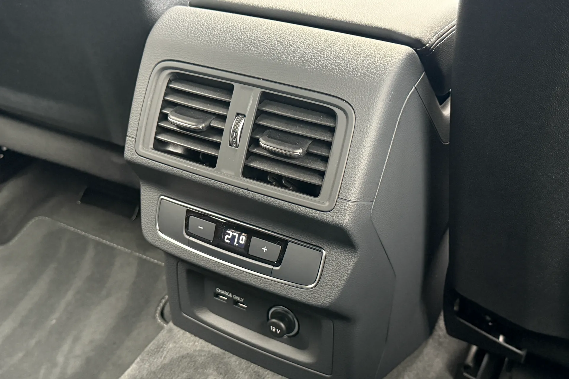 Audi Q5 thumbnail image number 37