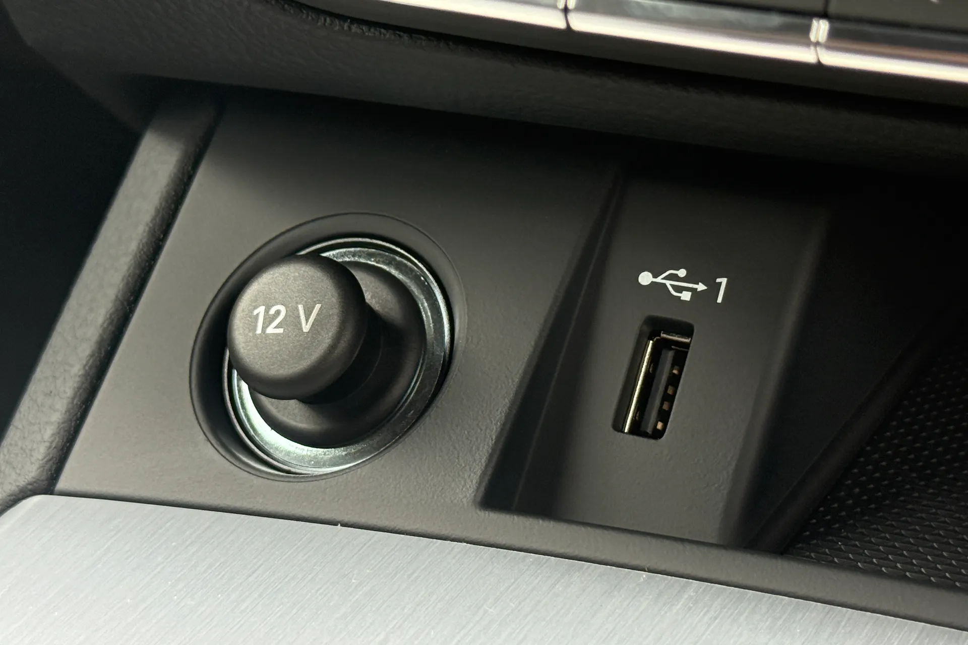 Audi Q5 thumbnail image number 24