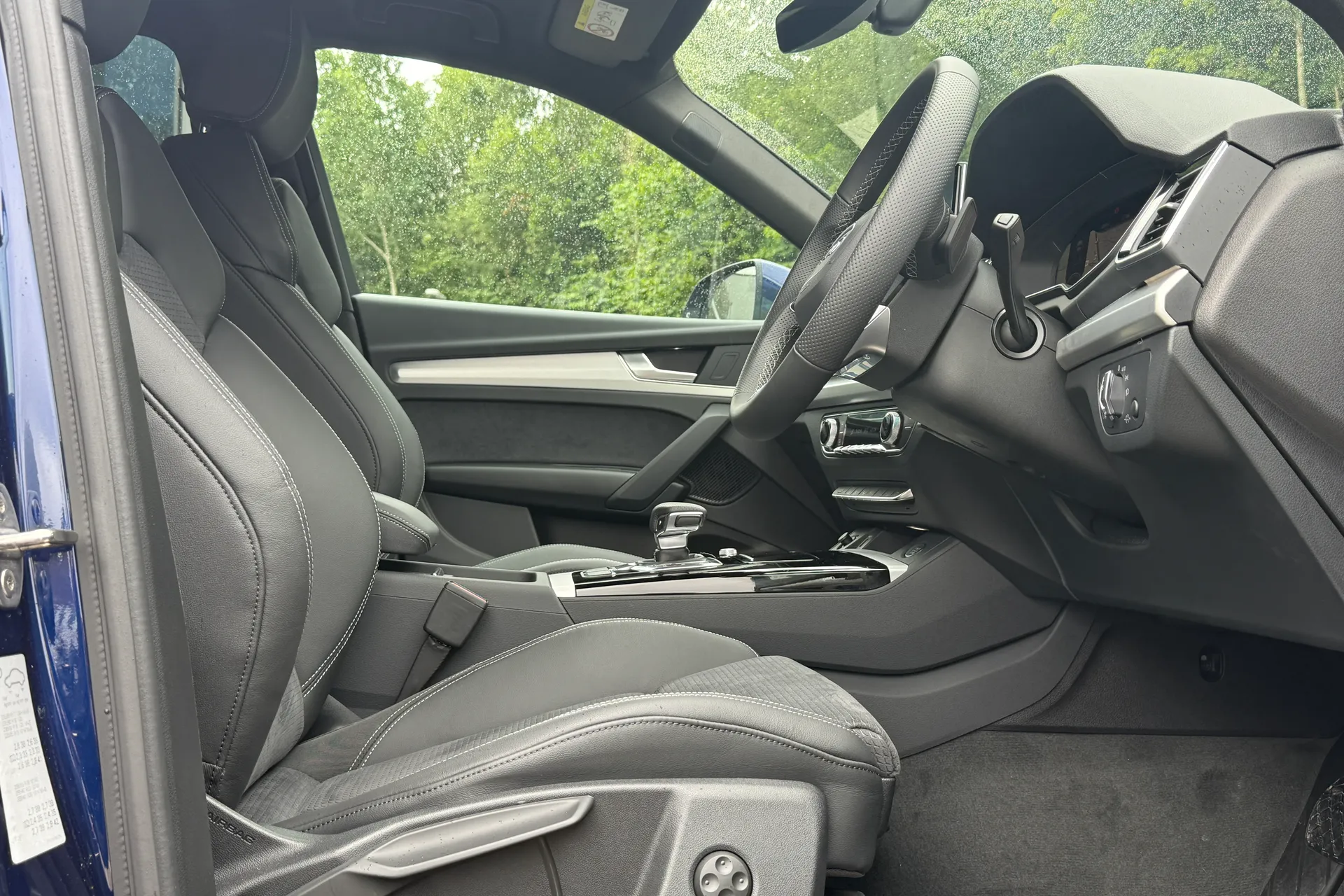 Audi Q5 thumbnail image number 28