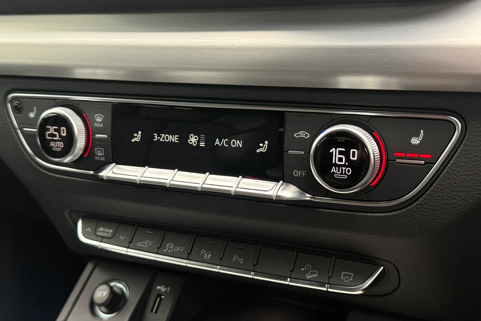 Audi Q5 thumbnail image number 23