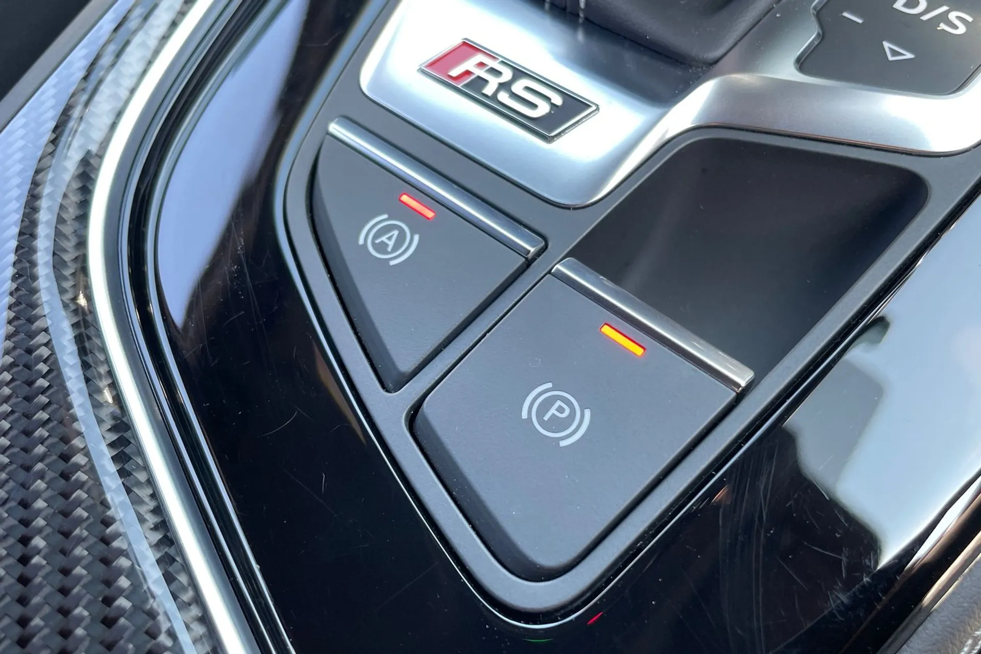 Audi RS4 thumbnail image number 36