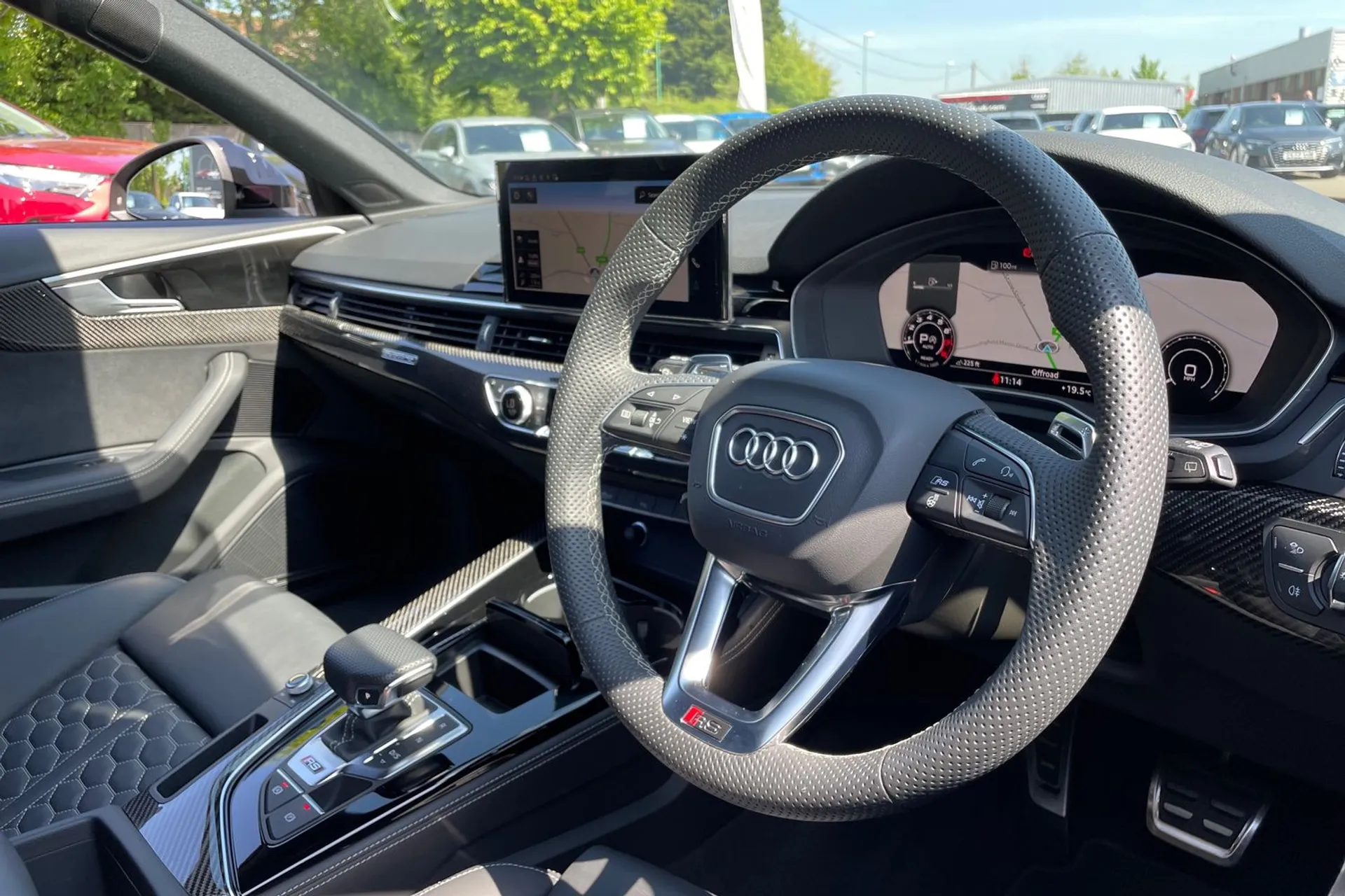 Audi RS4 thumbnail image number 26