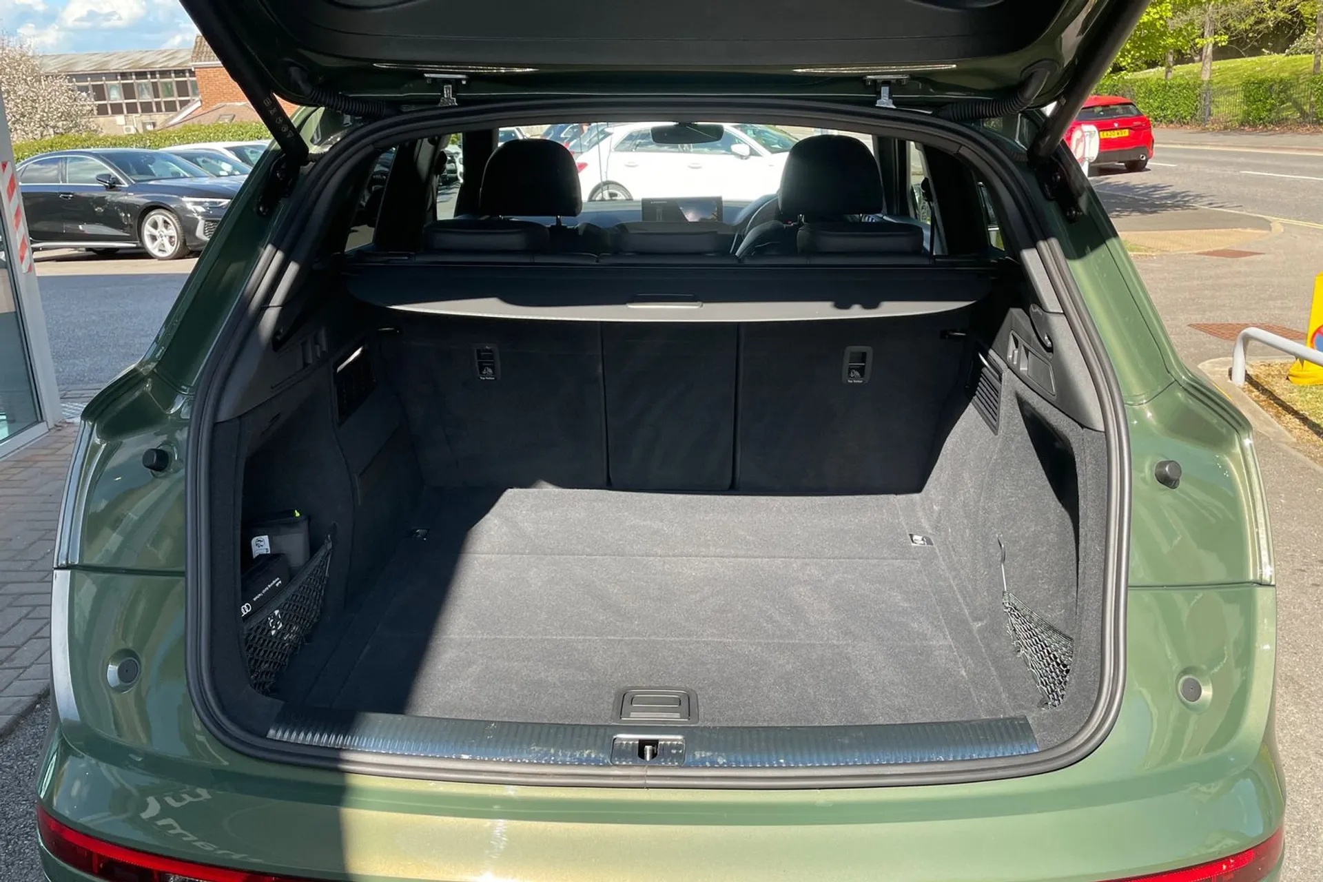 Audi Q5 thumbnail image number 18