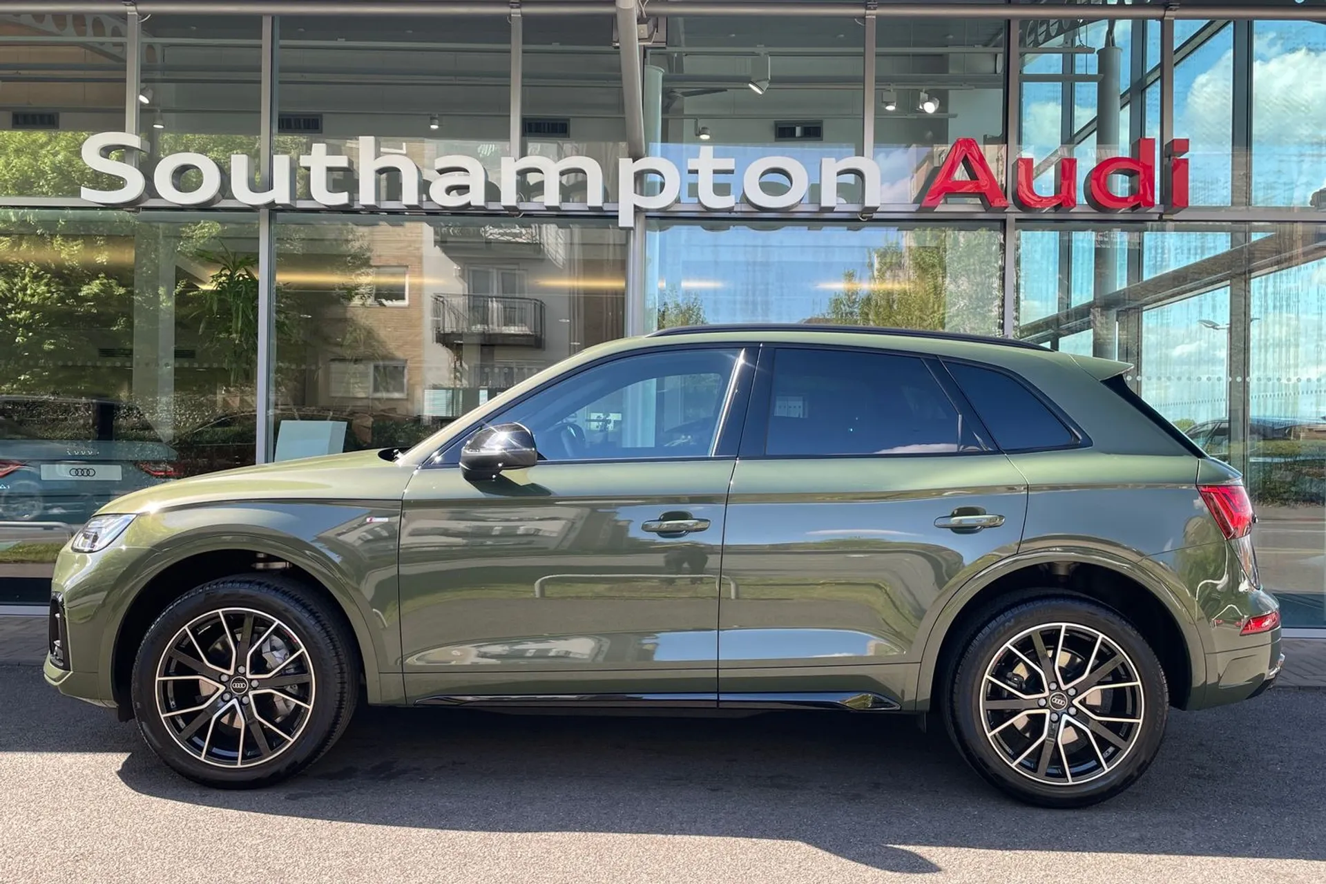 Audi Q5 thumbnail image number 9