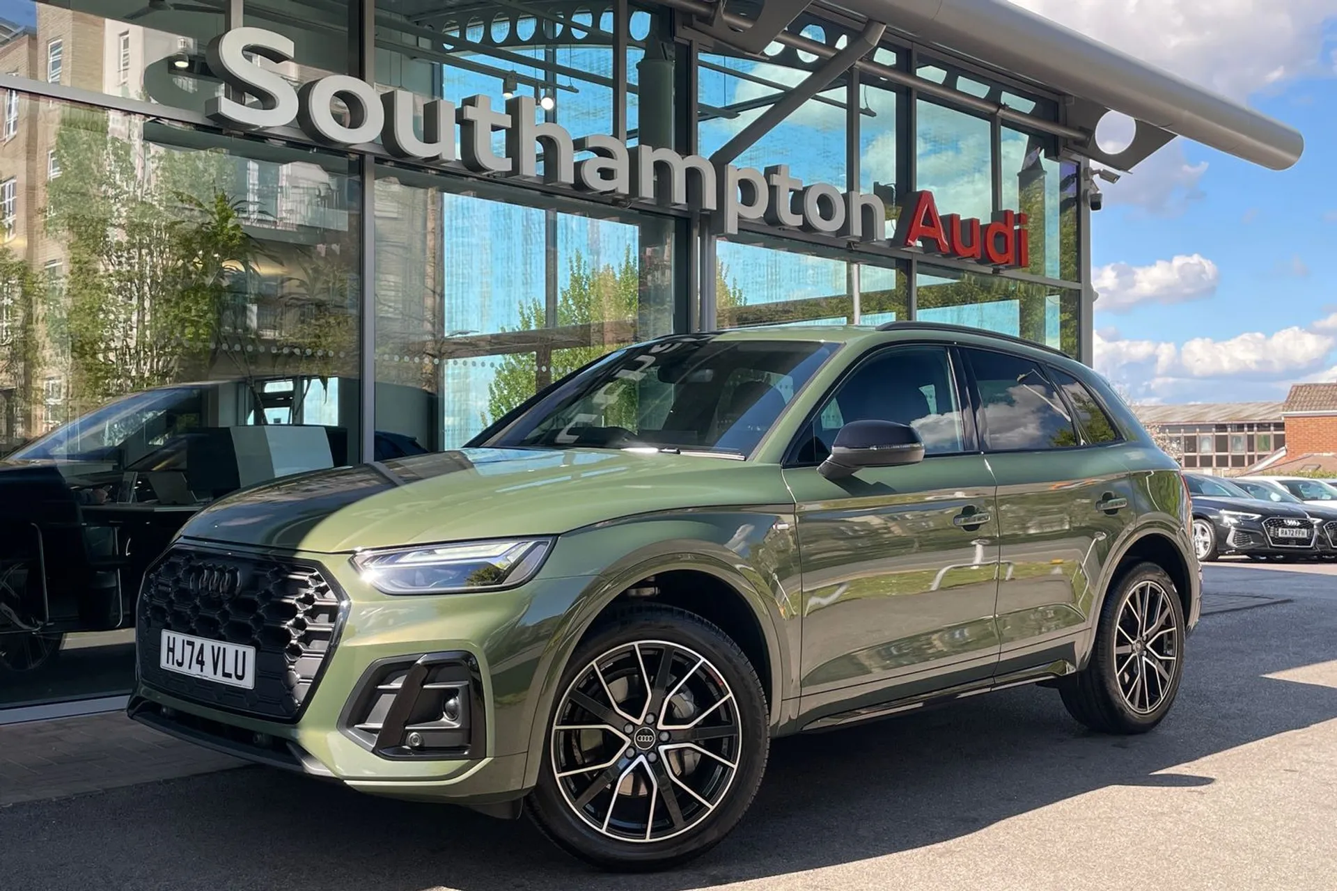 Audi Q5 thumbnail image number 10