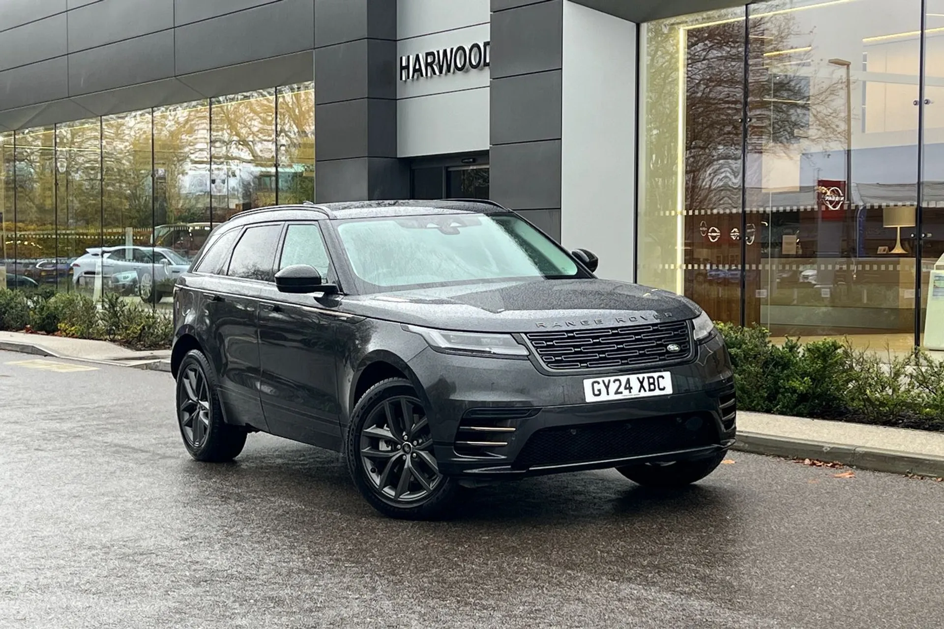 LAND ROVER RANGE ROVER VELAR focused image