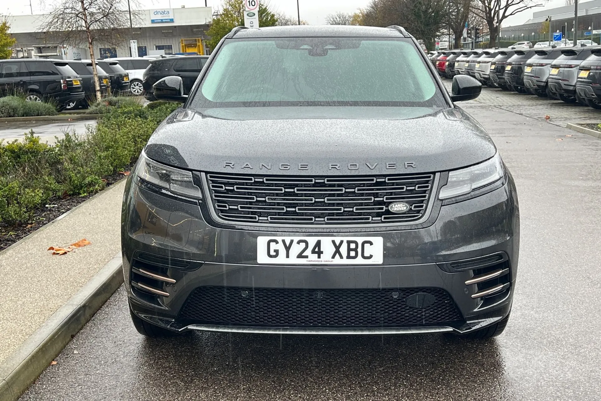 LAND ROVER RANGE ROVER VELAR thumbnail image number 14