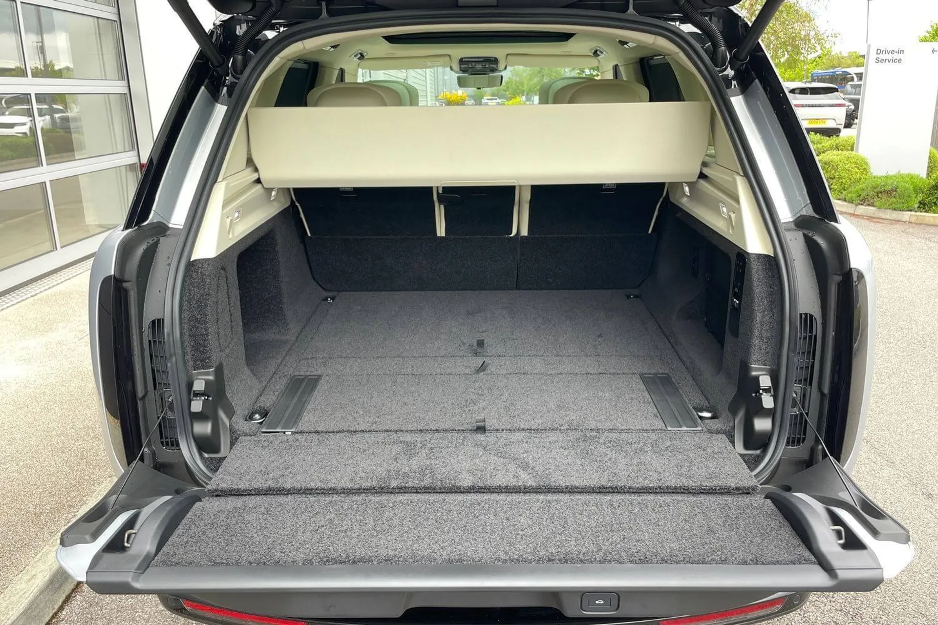 LAND ROVER RANGE ROVER thumbnail image number 29