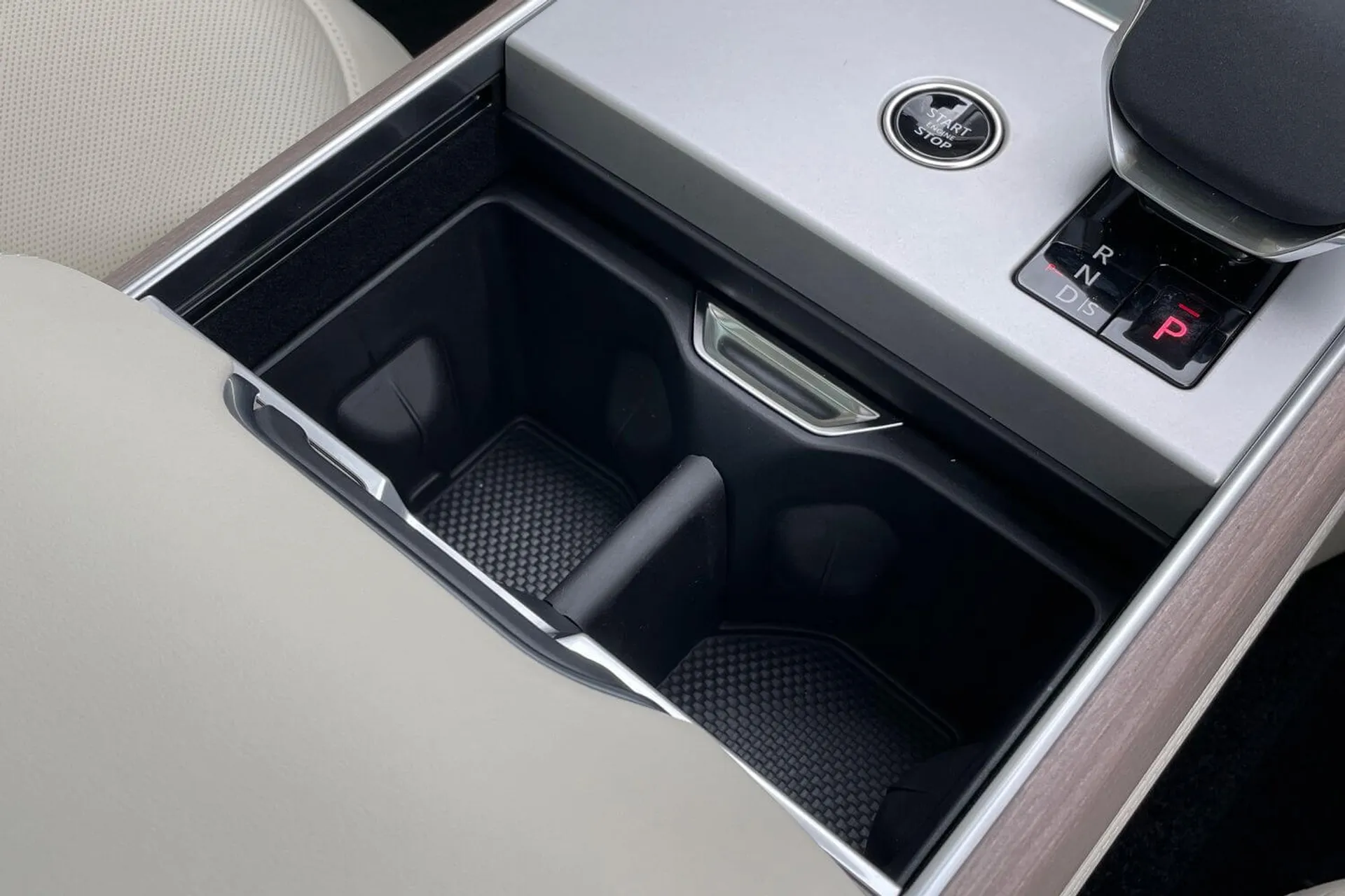 LAND ROVER RANGE ROVER thumbnail image number 59