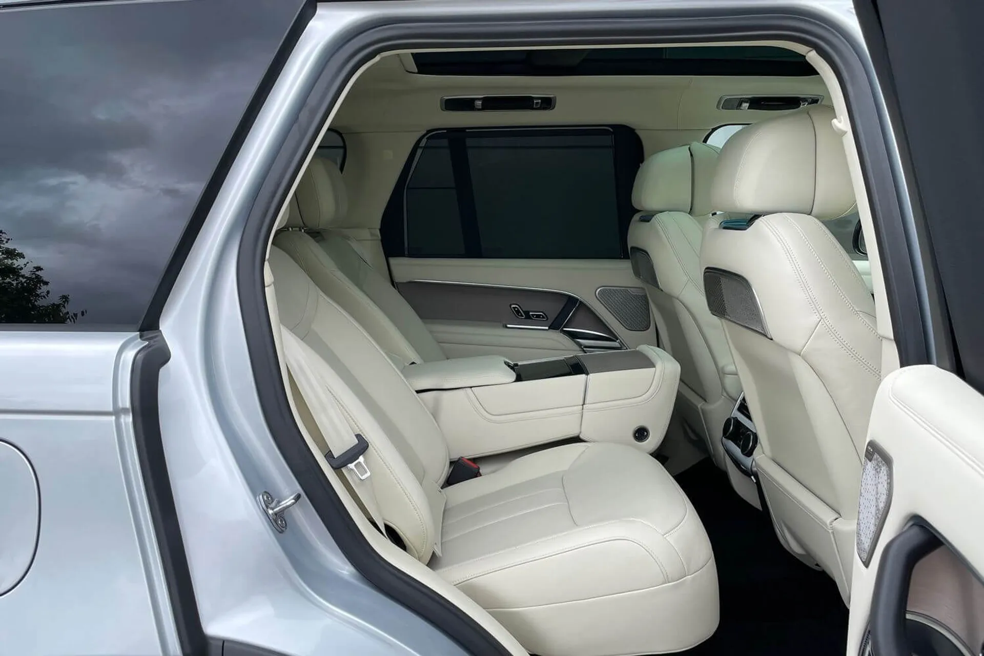 LAND ROVER RANGE ROVER thumbnail image number 32