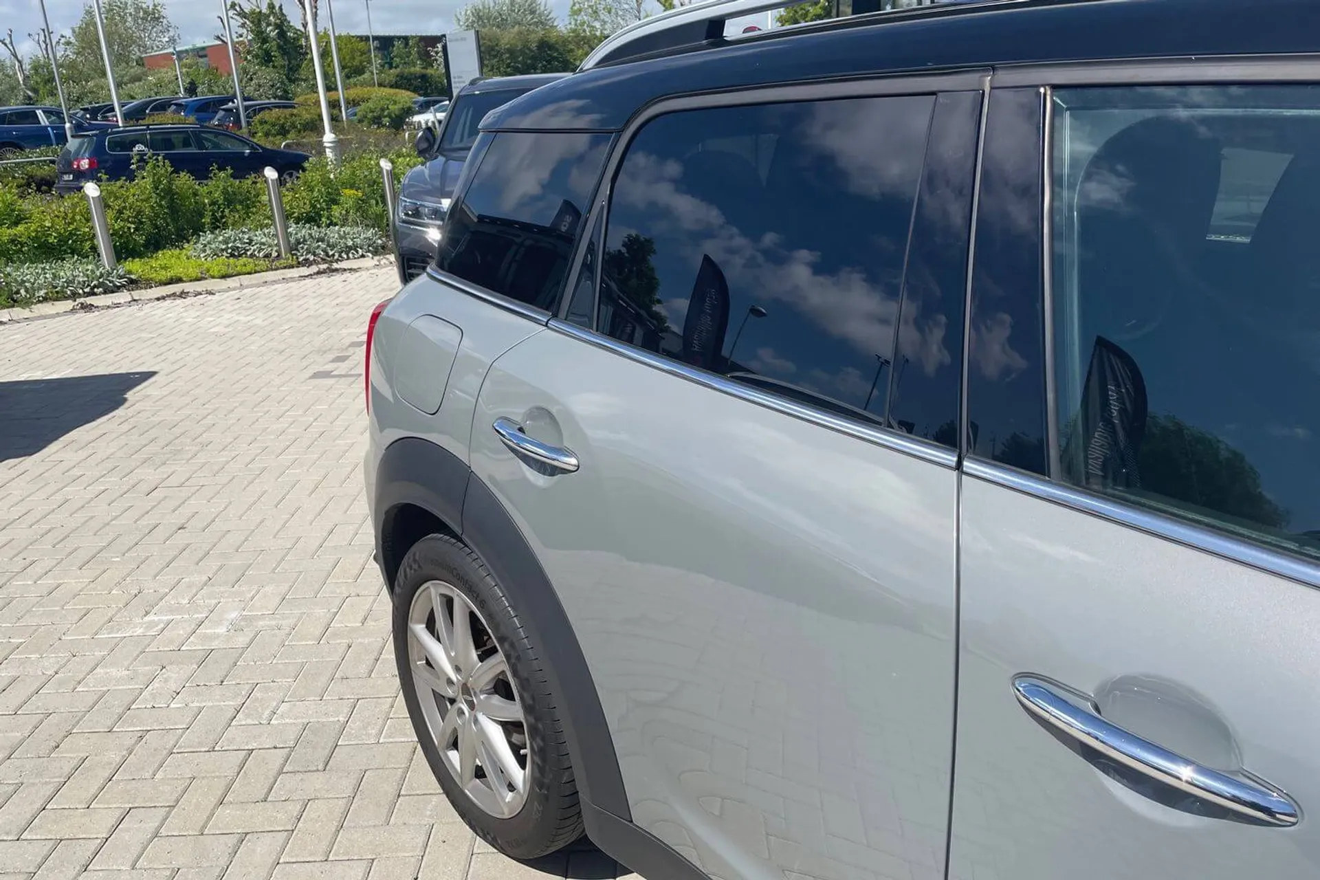 MINI COUNTRYMAN thumbnail image number 13