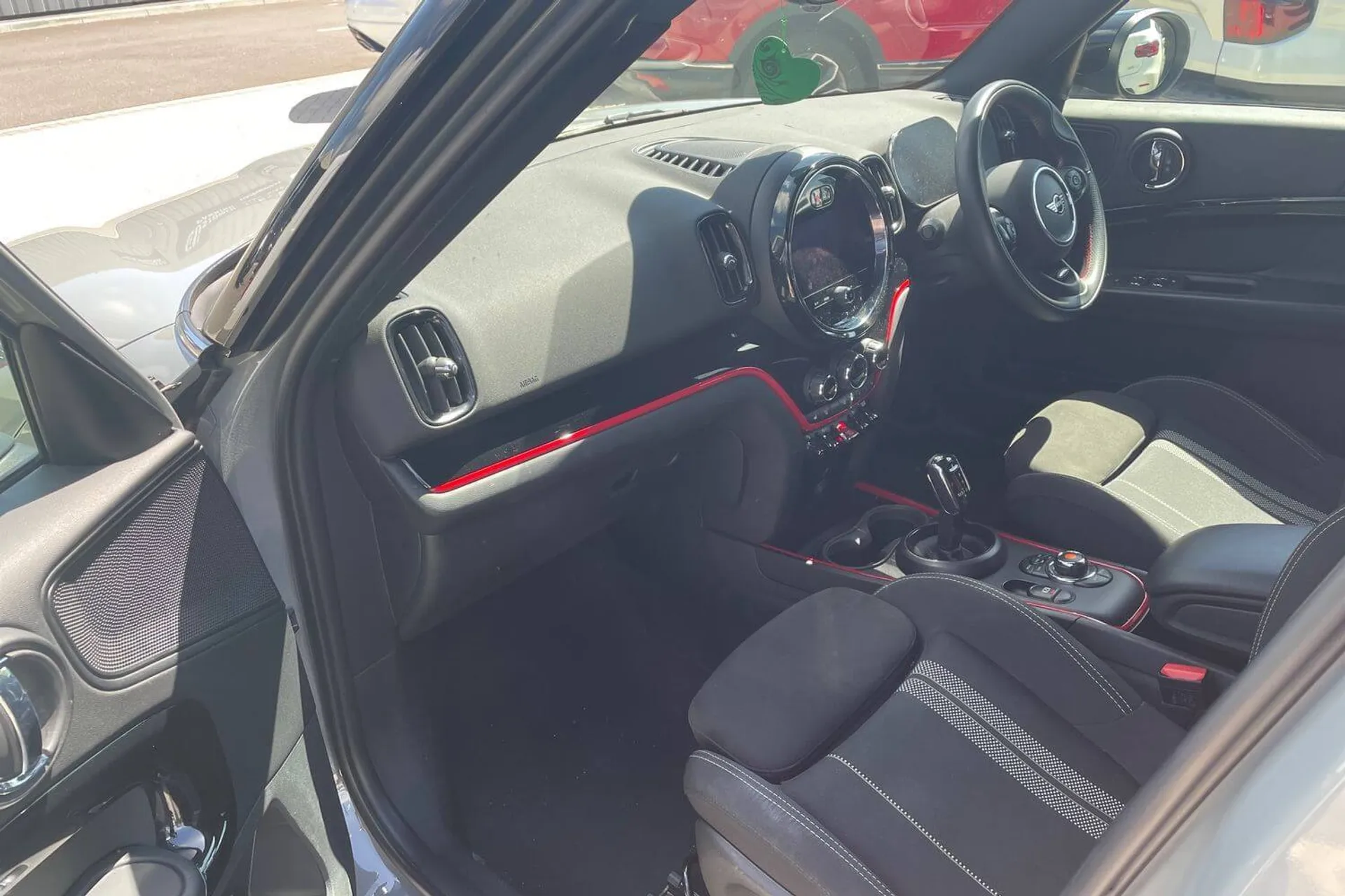 MINI COUNTRYMAN thumbnail image number 26