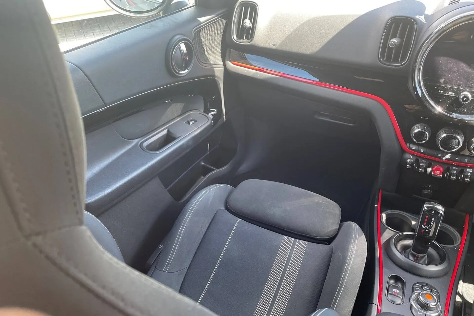 MINI COUNTRYMAN thumbnail image number 31