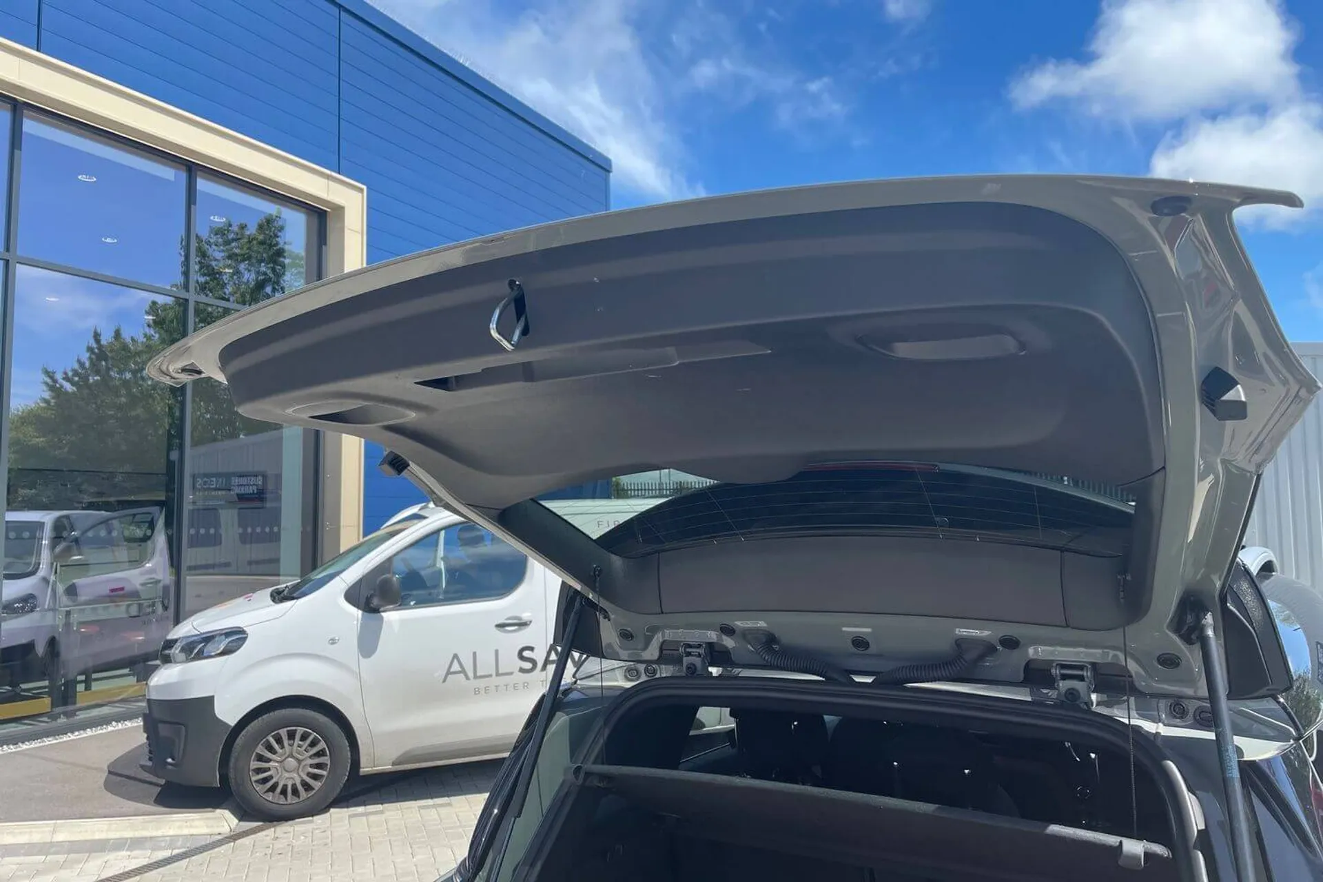 MINI COUNTRYMAN thumbnail image number 19