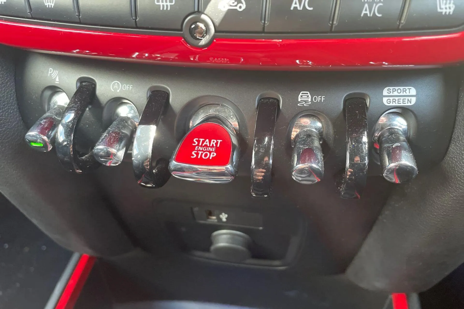 MINI COUNTRYMAN thumbnail image number 42