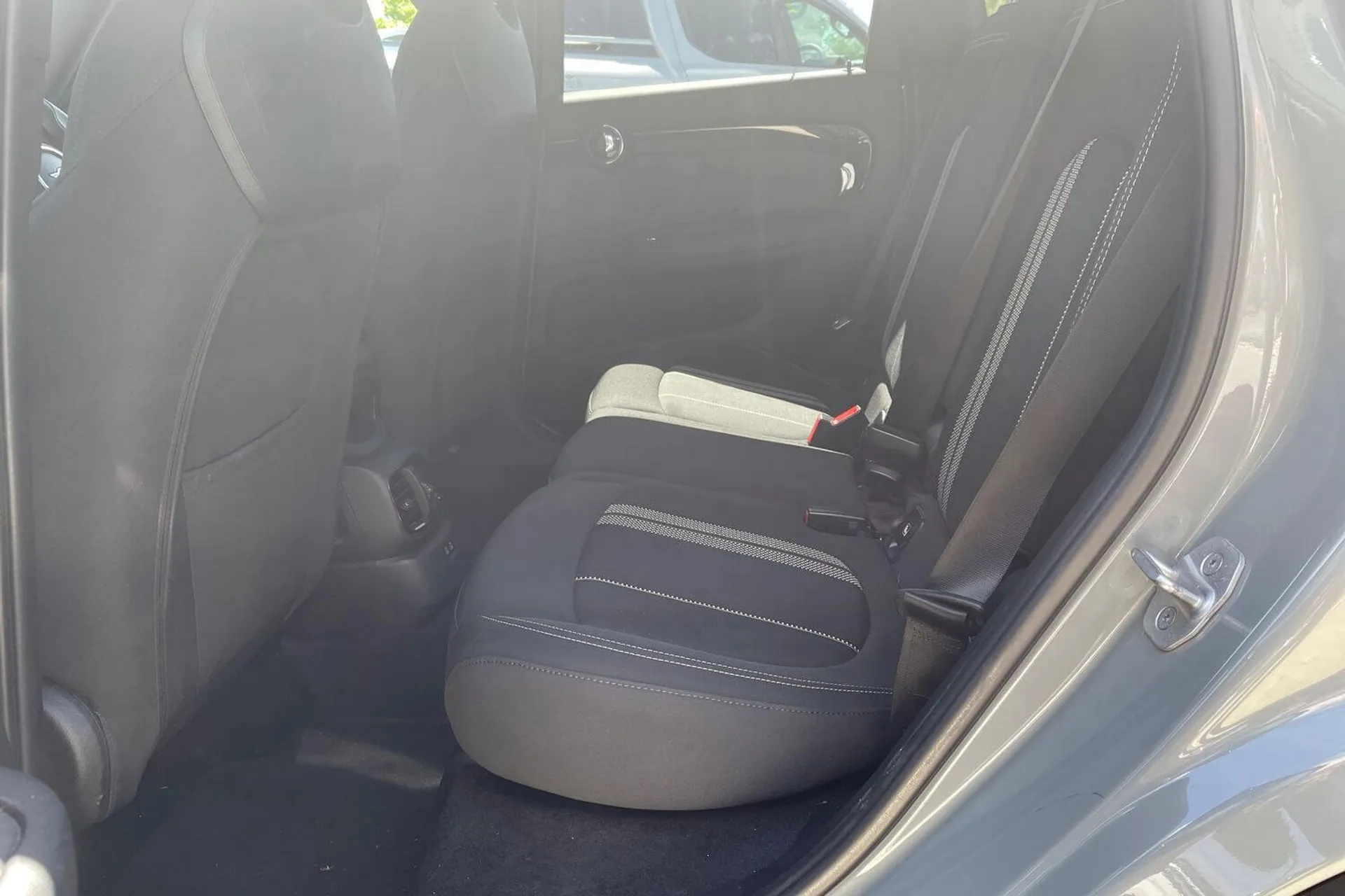 MINI COUNTRYMAN thumbnail image number 29