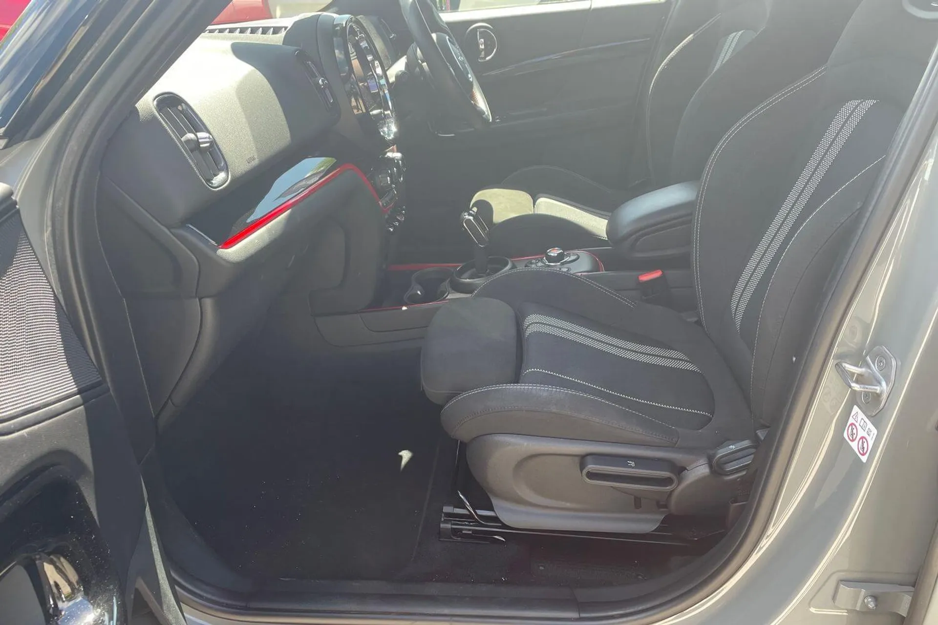 MINI COUNTRYMAN thumbnail image number 27