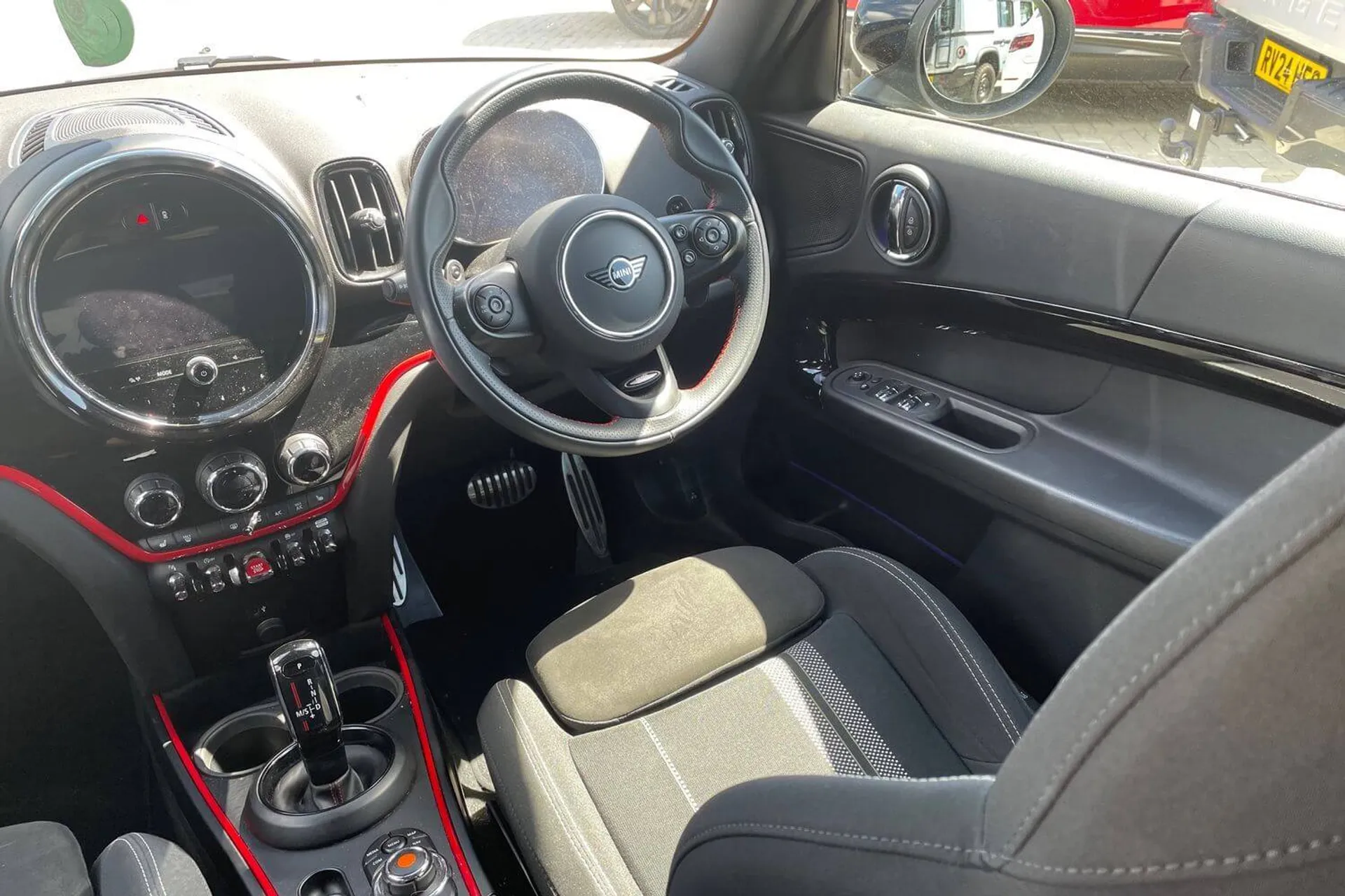 MINI COUNTRYMAN thumbnail image number 32