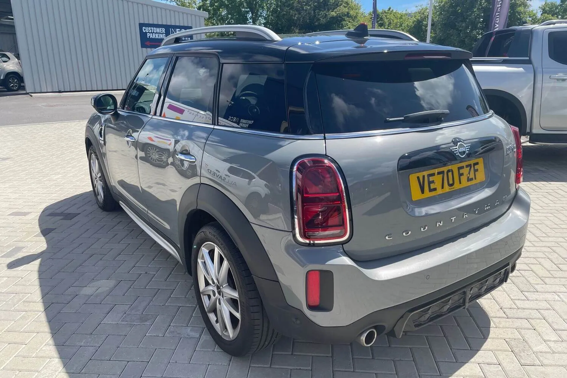 MINI COUNTRYMAN thumbnail image number 8