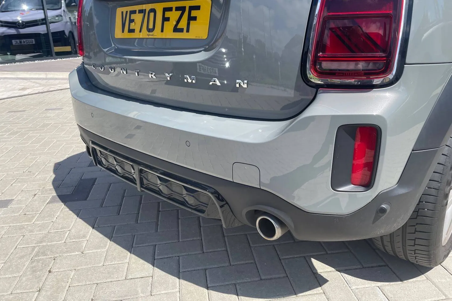 MINI COUNTRYMAN thumbnail image number 16