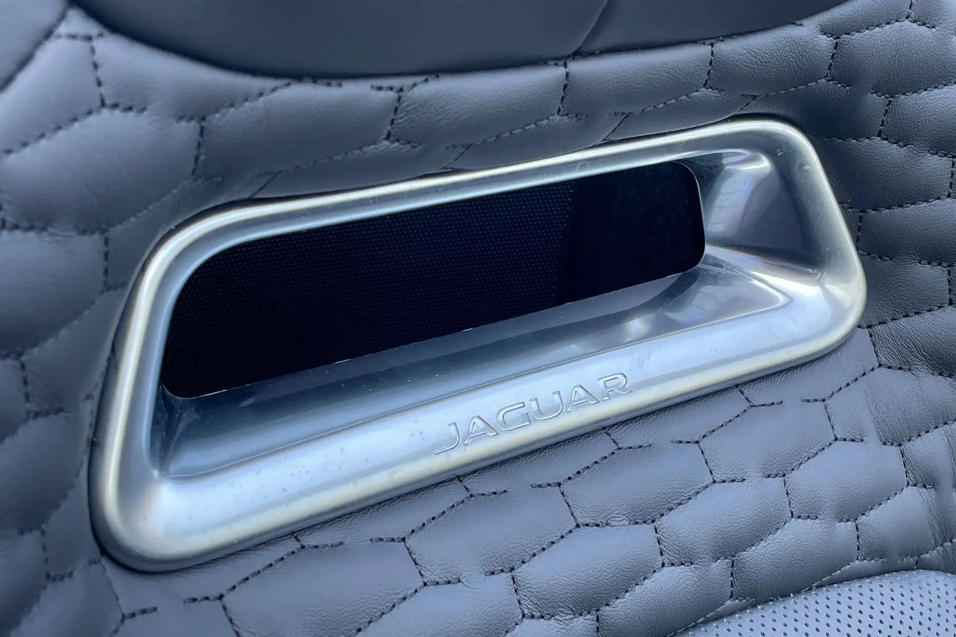 Jaguar F-TYPE thumbnail image number 56