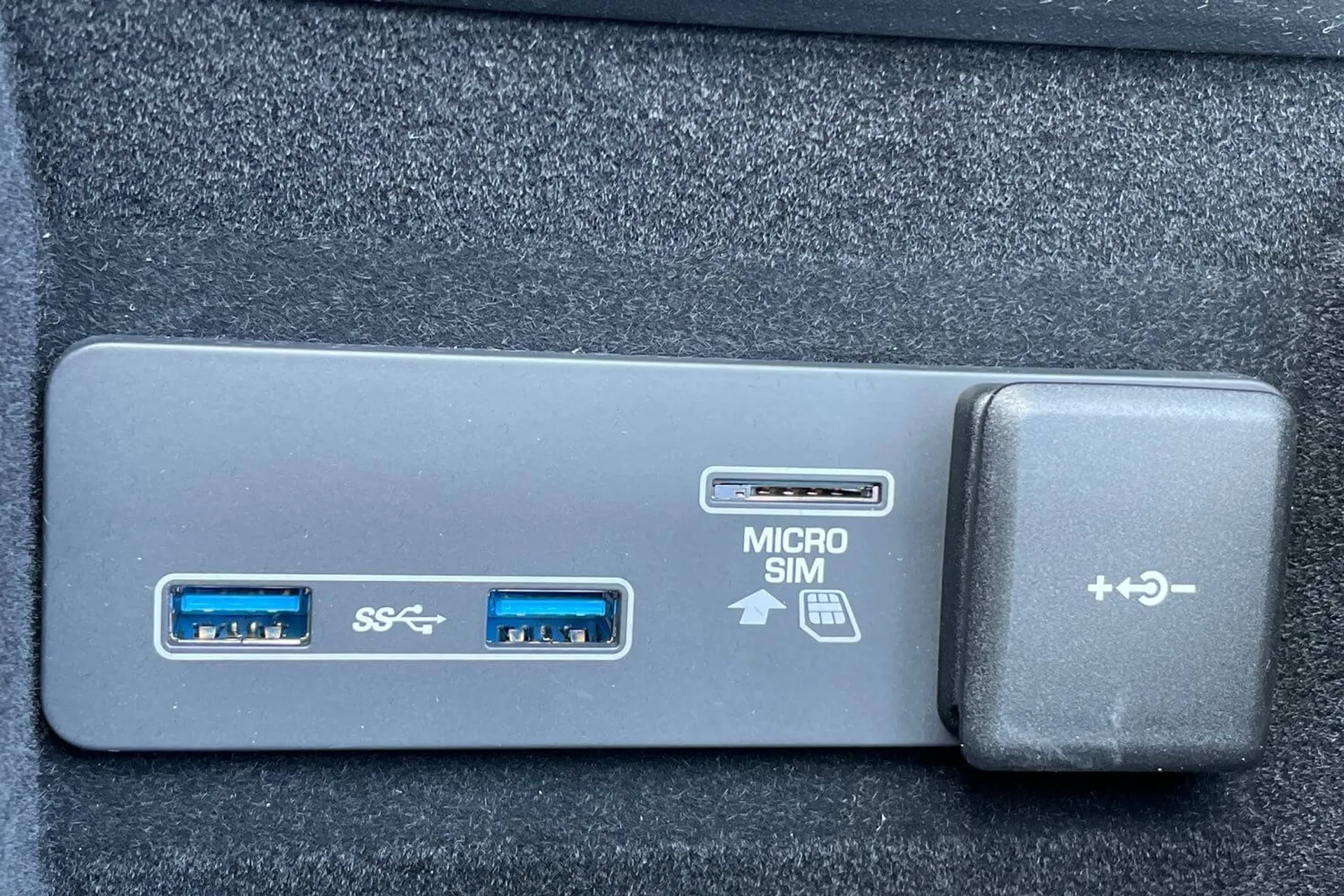 Jaguar F-TYPE thumbnail image number 50