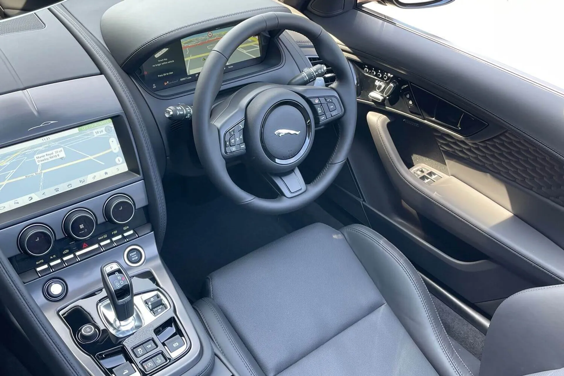 Jaguar F-TYPE thumbnail image number 18