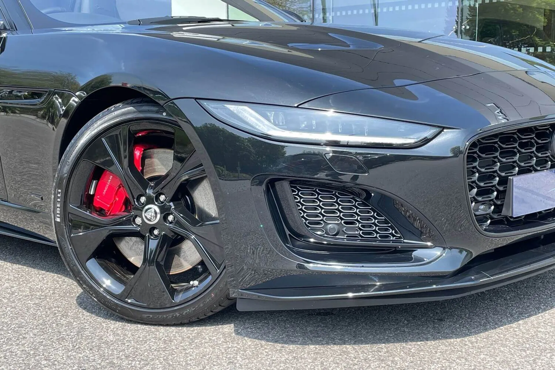 Jaguar F-TYPE thumbnail image number 7