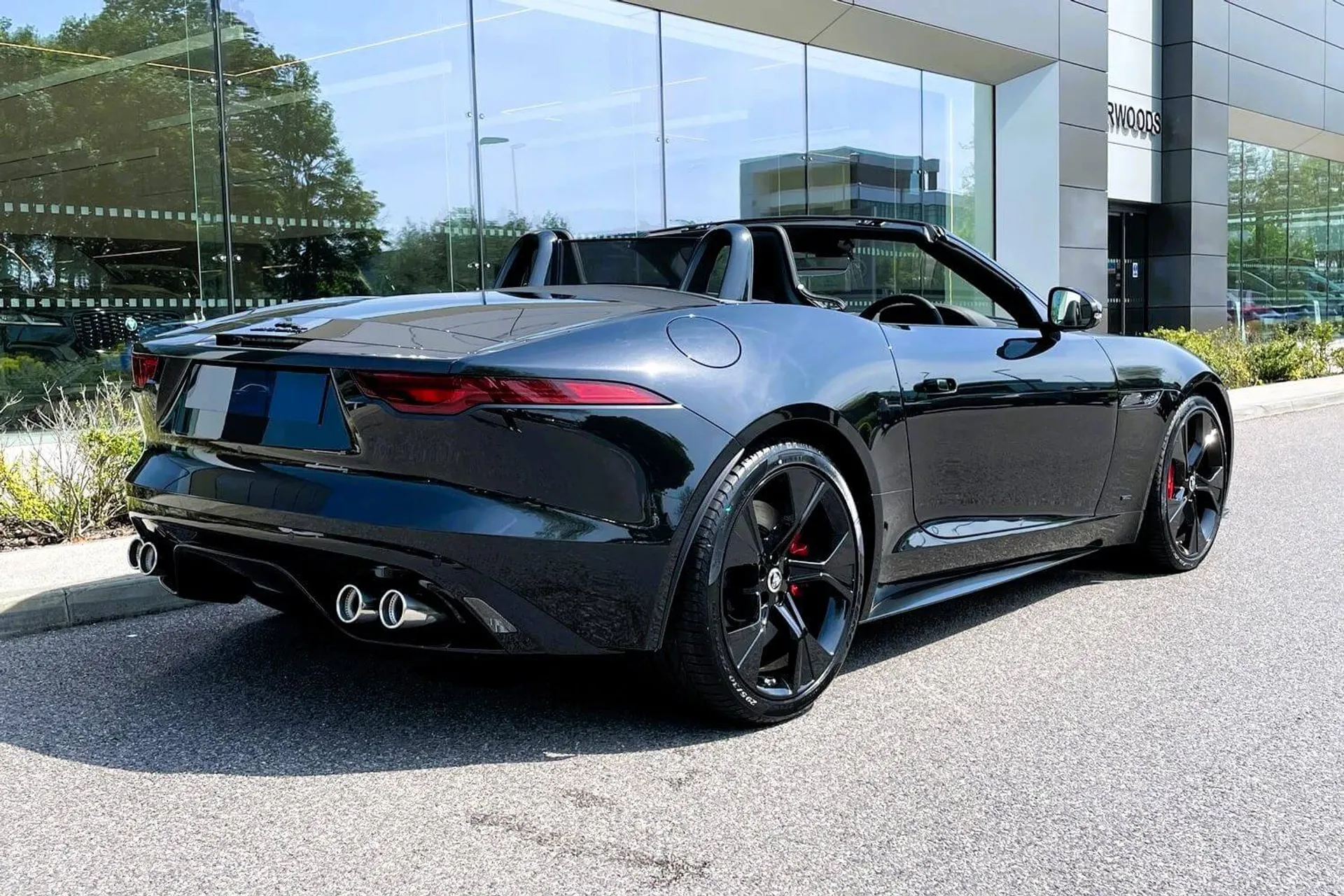 Jaguar F-TYPE thumbnail image number 8