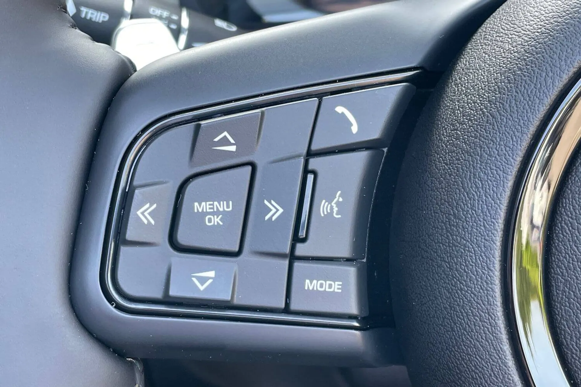 Jaguar F-TYPE thumbnail image number 42