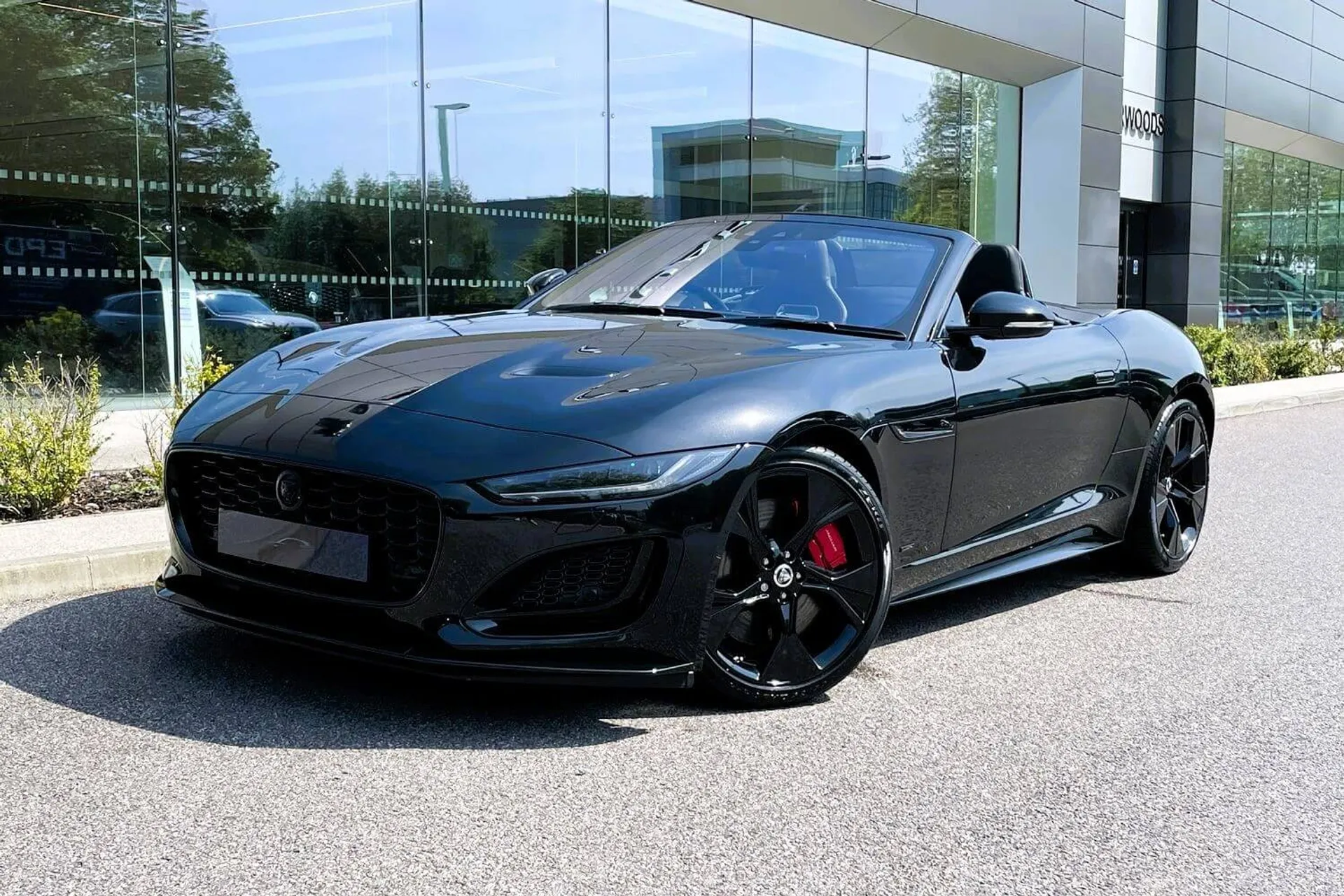 Jaguar F-TYPE thumbnail image number 10