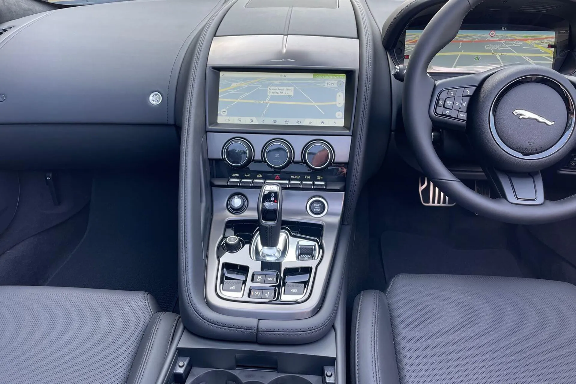 Jaguar F-TYPE thumbnail image number 15