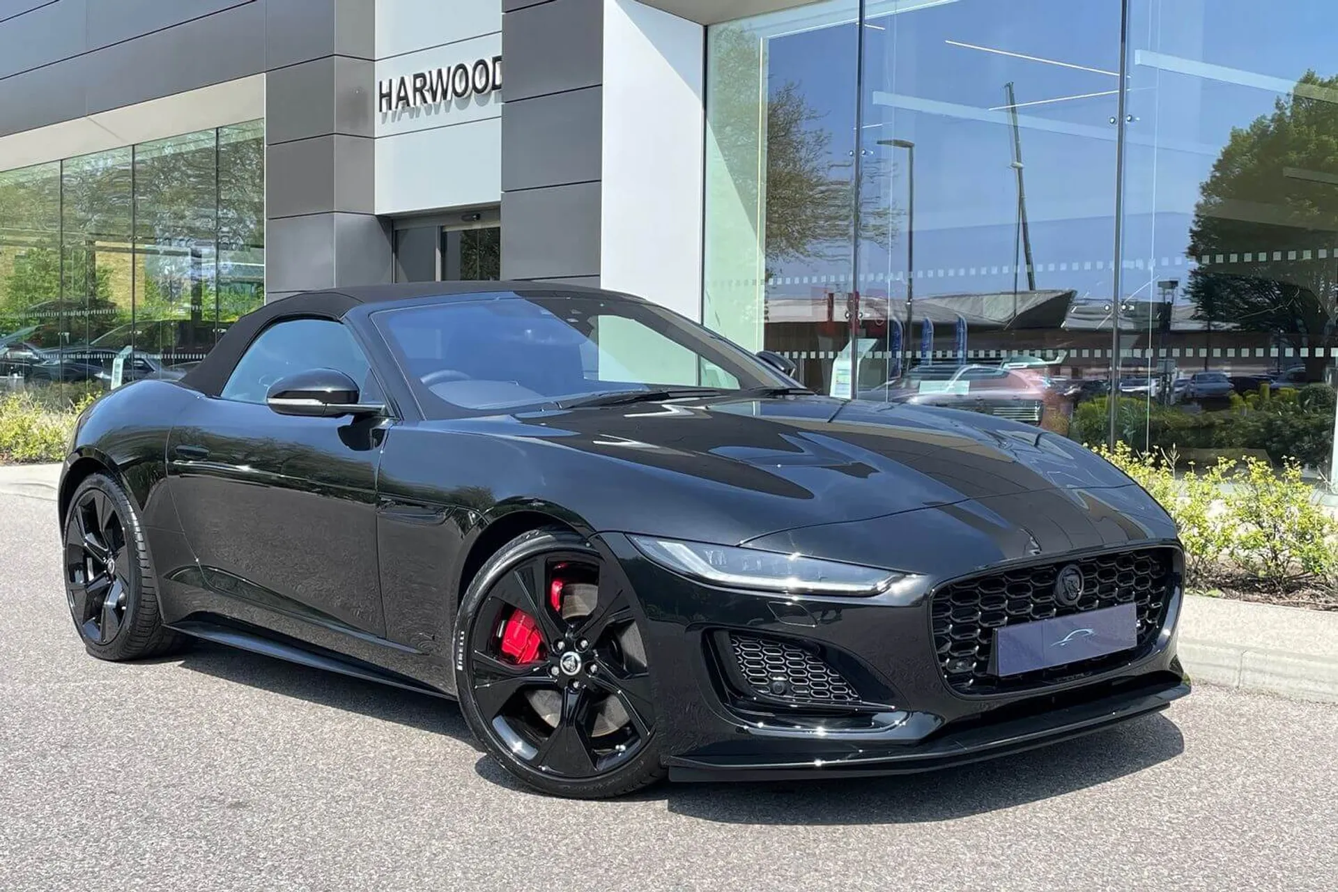 Jaguar F-TYPE thumbnail image number 35