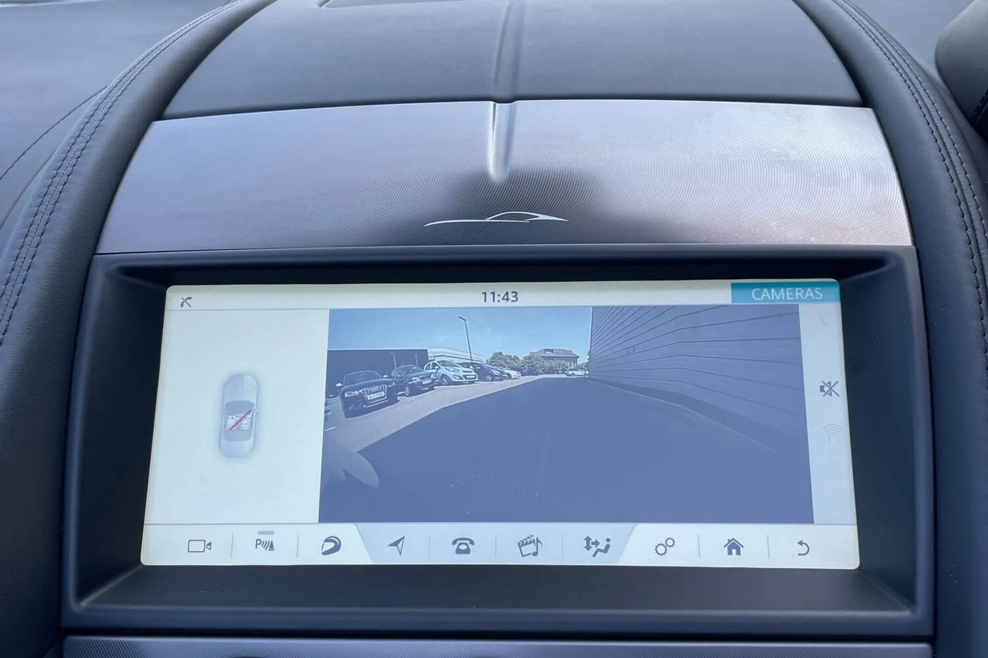 Jaguar F-TYPE thumbnail image number 5