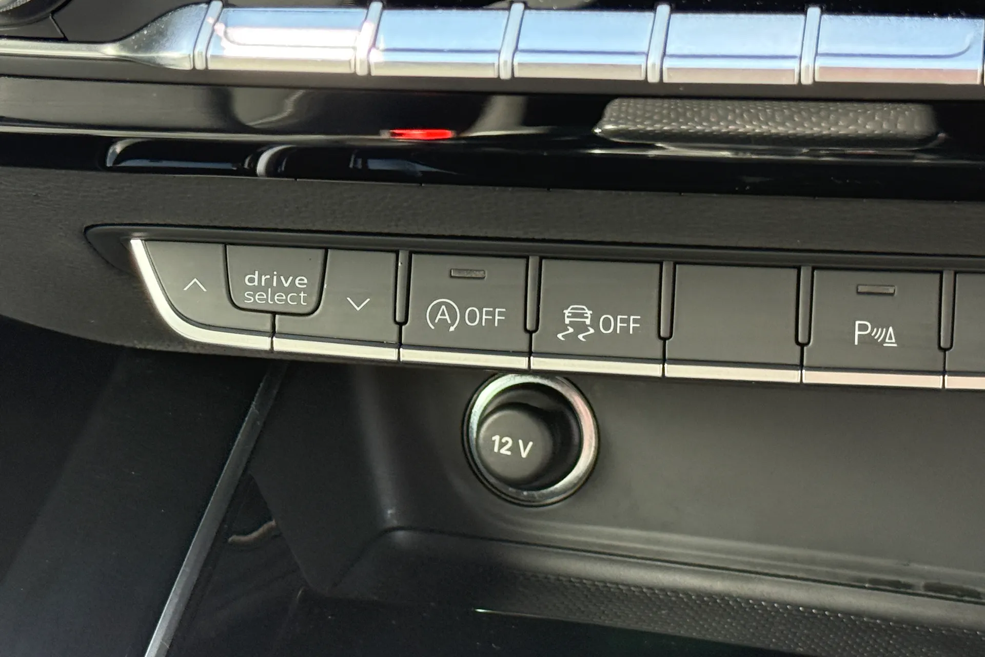 Audi A4 thumbnail image number 22