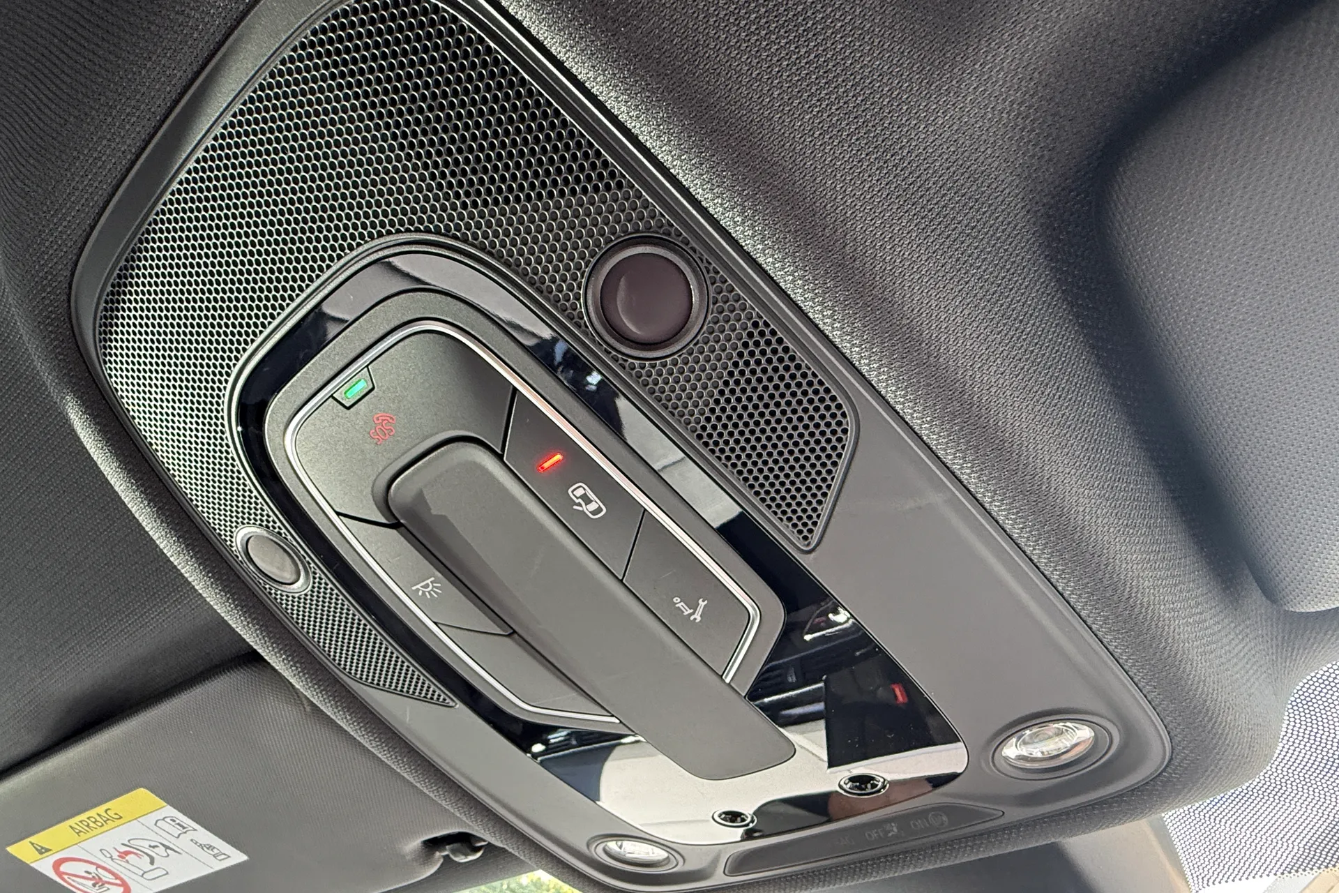 Audi A4 thumbnail image number 34