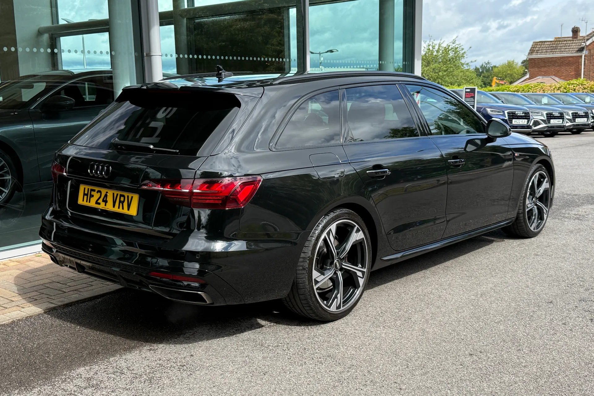 Audi A4 thumbnail image number 58