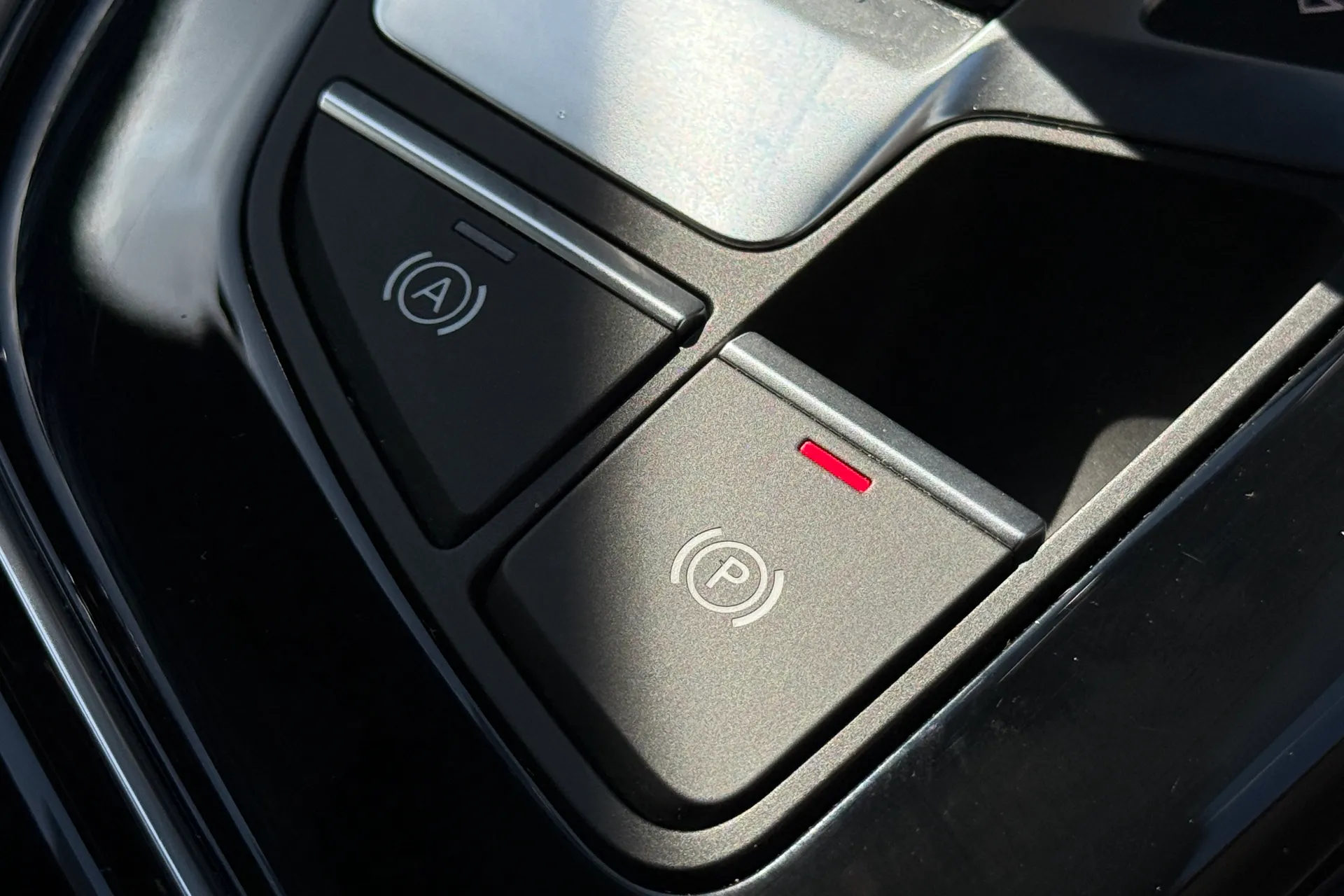 Audi A4 thumbnail image number 29