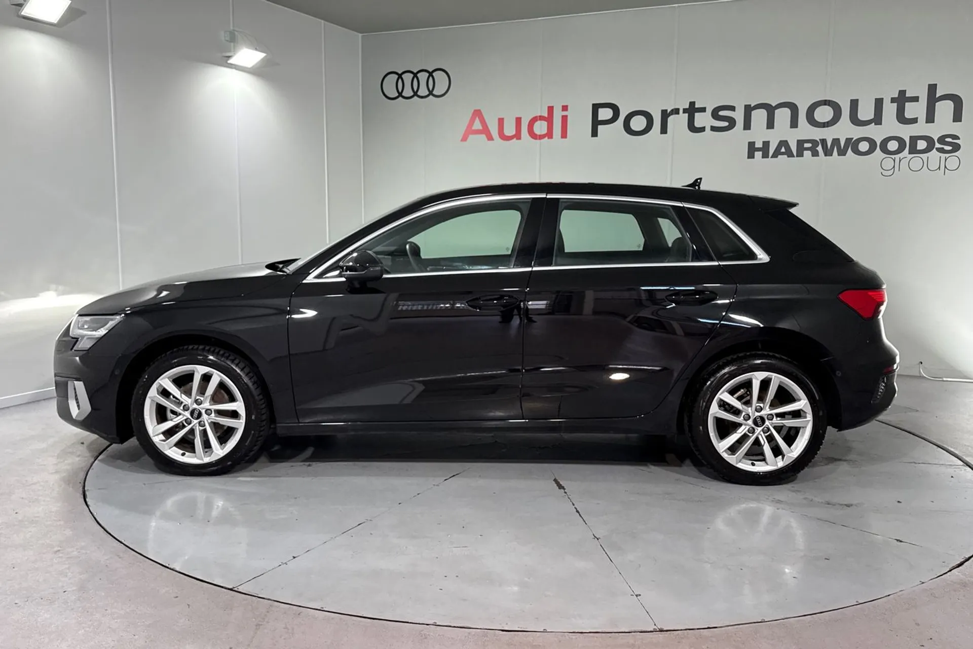 Audi A3 thumbnail image number 11