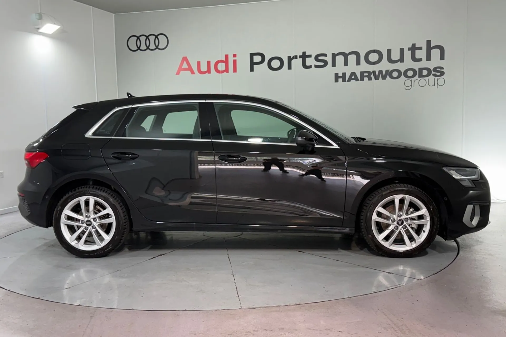 Audi A3 thumbnail image number 2