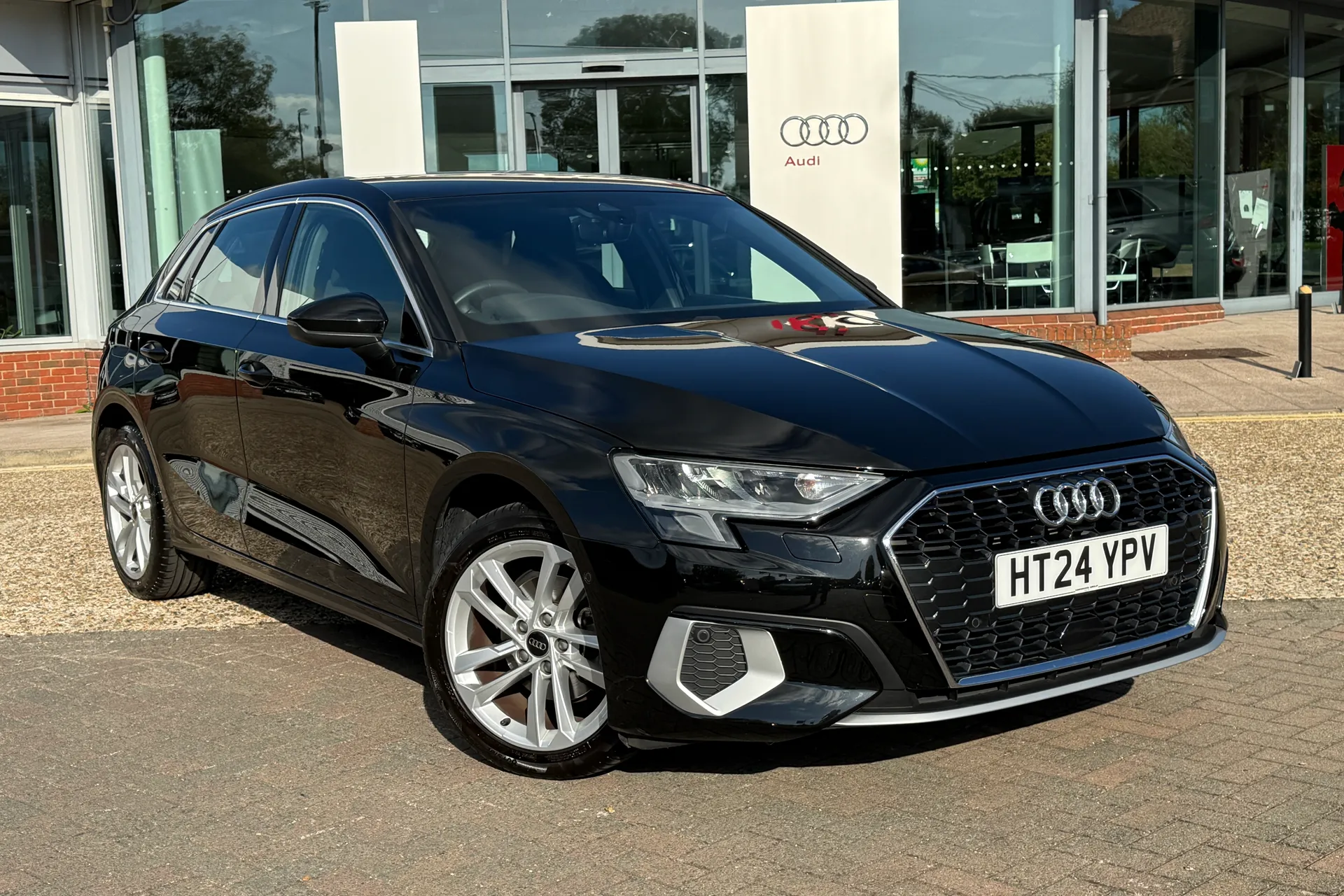 Audi A3 thumbnail image number 27