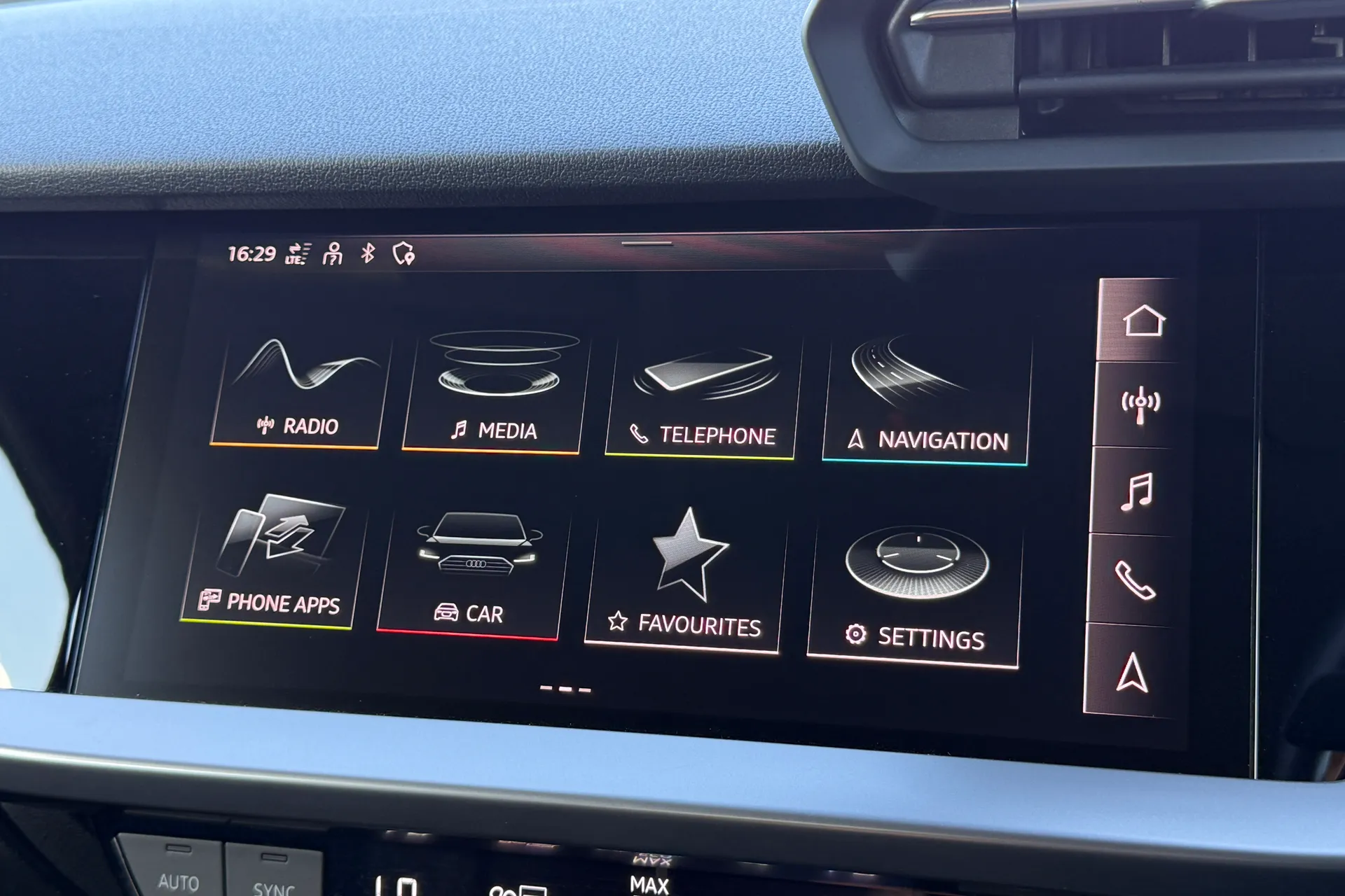 Audi A3 thumbnail image number 15