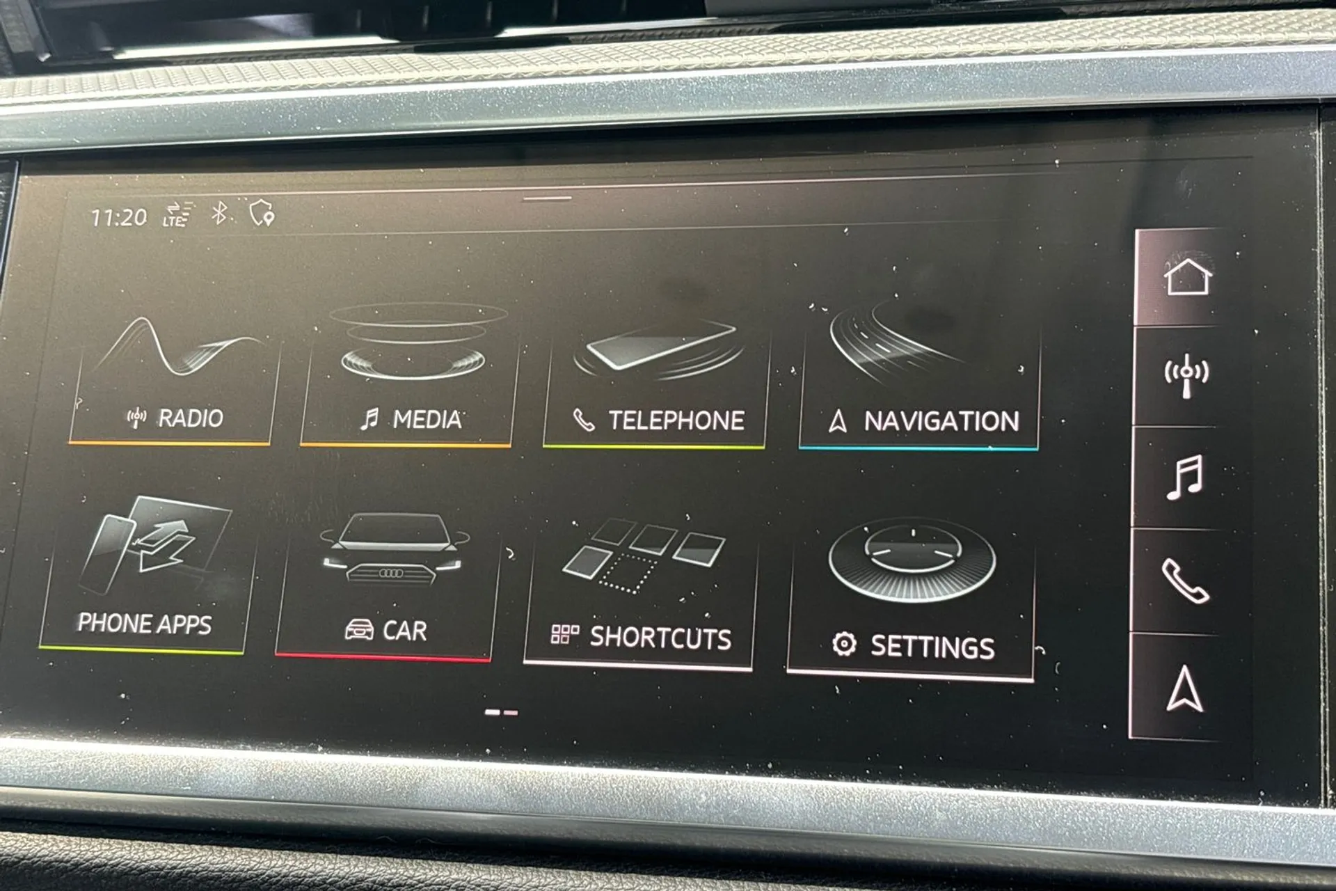 Audi Q3 thumbnail image number 38